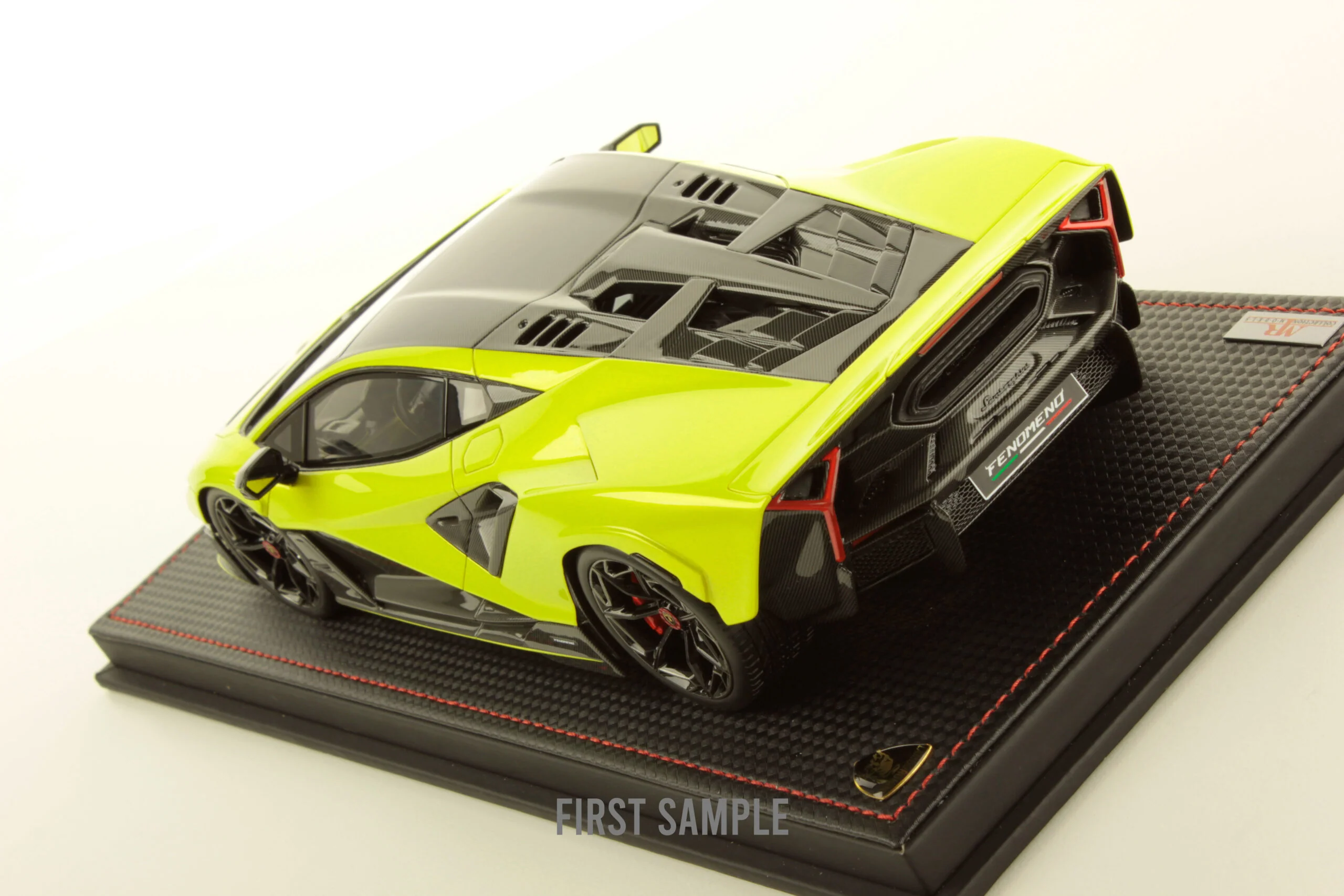 MR Models 2025 Lamborghini Fenomeno Giallo Crius (Yellow/Black) WITH DISPLAY 1:18 - Image 4