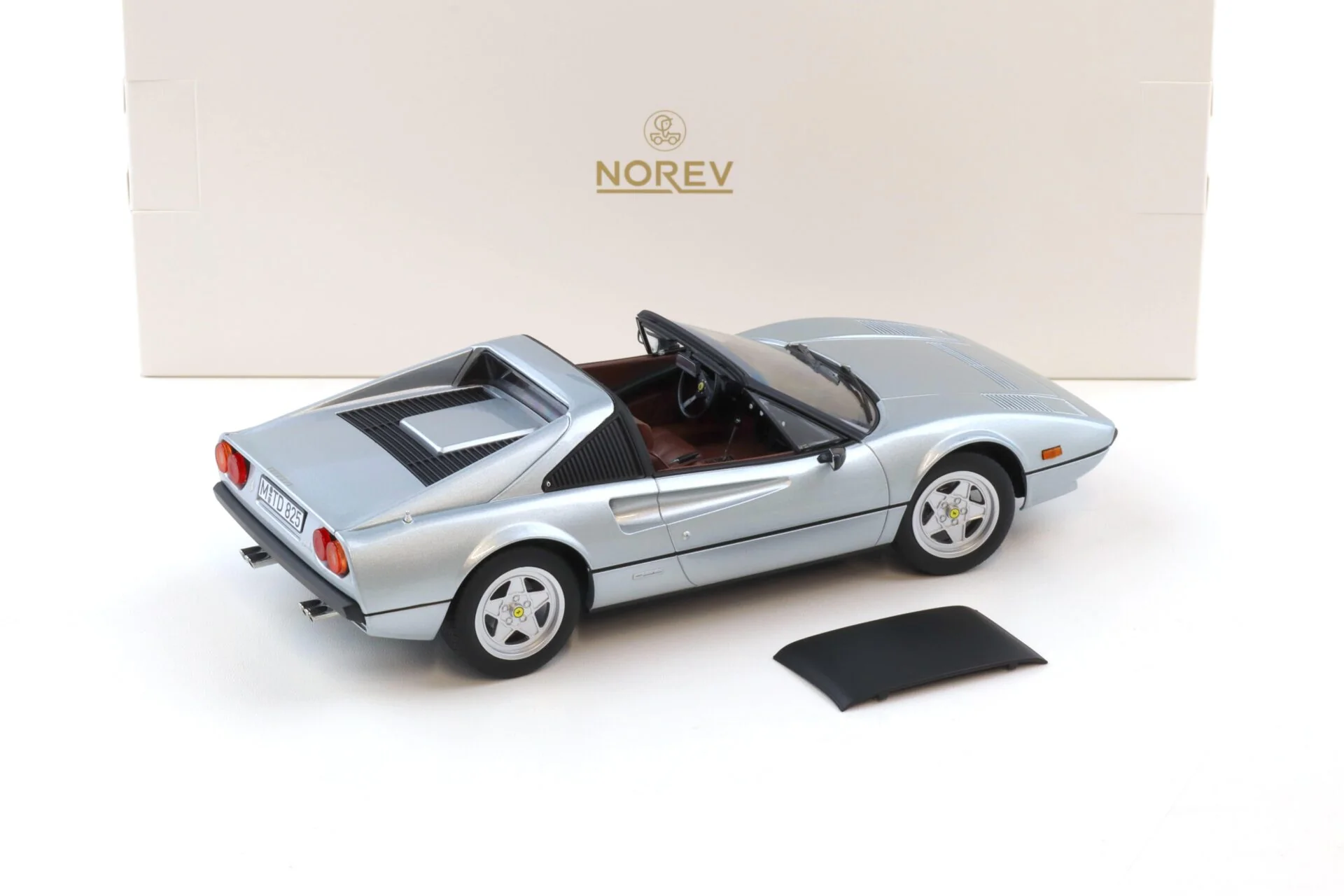 Norev 1982 Ferrari 308 GTS Silver Metallic 1:18 - Image 4