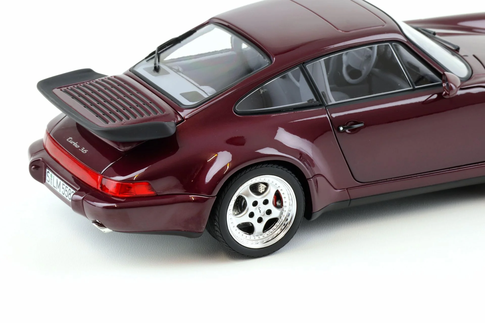 Norev 1993 Porsche 911 964 Turbo 3.6 Coupe Amethyst Purple Metallic 1:18 - Image 4