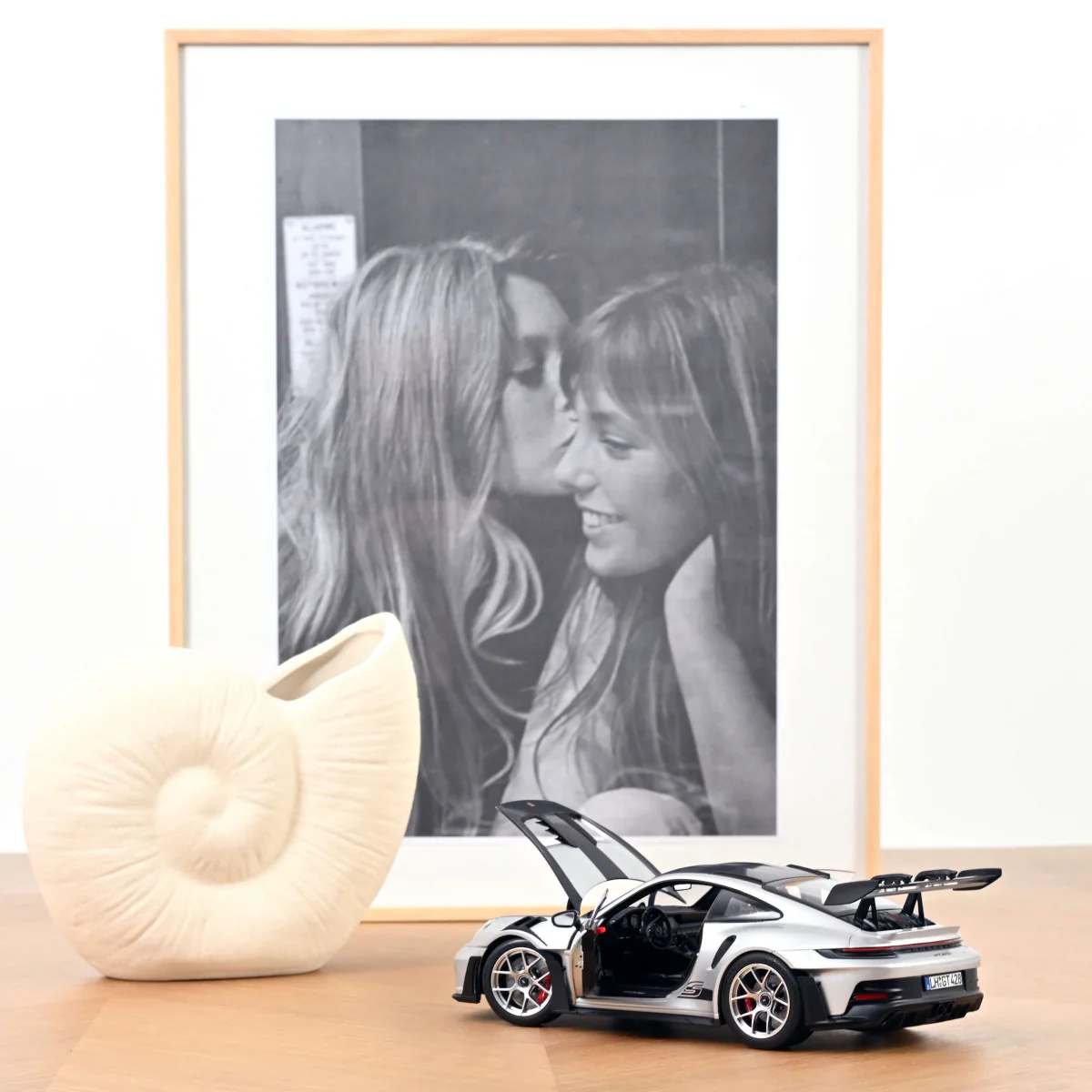 Norev 2022 Porsche 911 992 GT3 RS w/ Weissach Package GT Silver Metallic 1:18 - Image 4