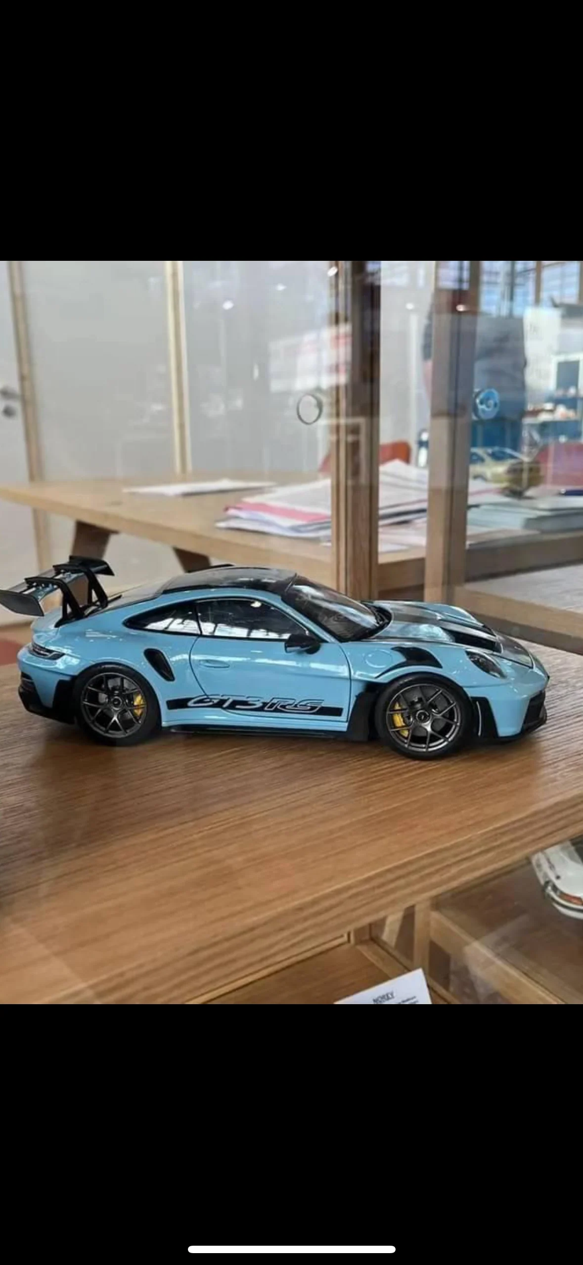 Norev 2022 Porsche 911 992 GT3 RS w/ Weissach Package Gulf Blue w/ Dark Silver Wheels 1:18 - Image 3