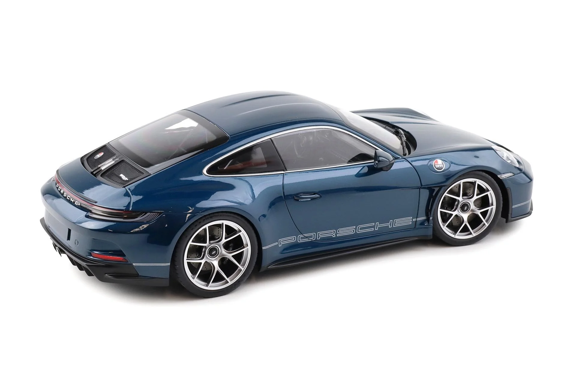 Norev 2023 Porsche 911 992 S/T Sonderwunsch PTS+ Amazons Green 1:12 - Image 2