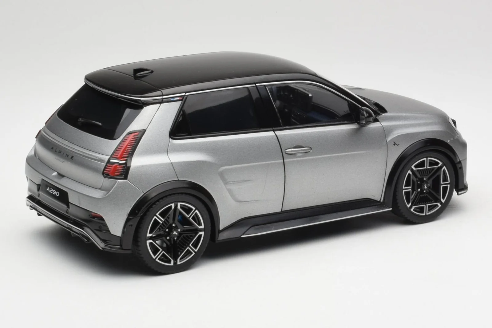 Norev 2025 Alpine A290 GT Matte Tornado Grey 1:18 - Image 3