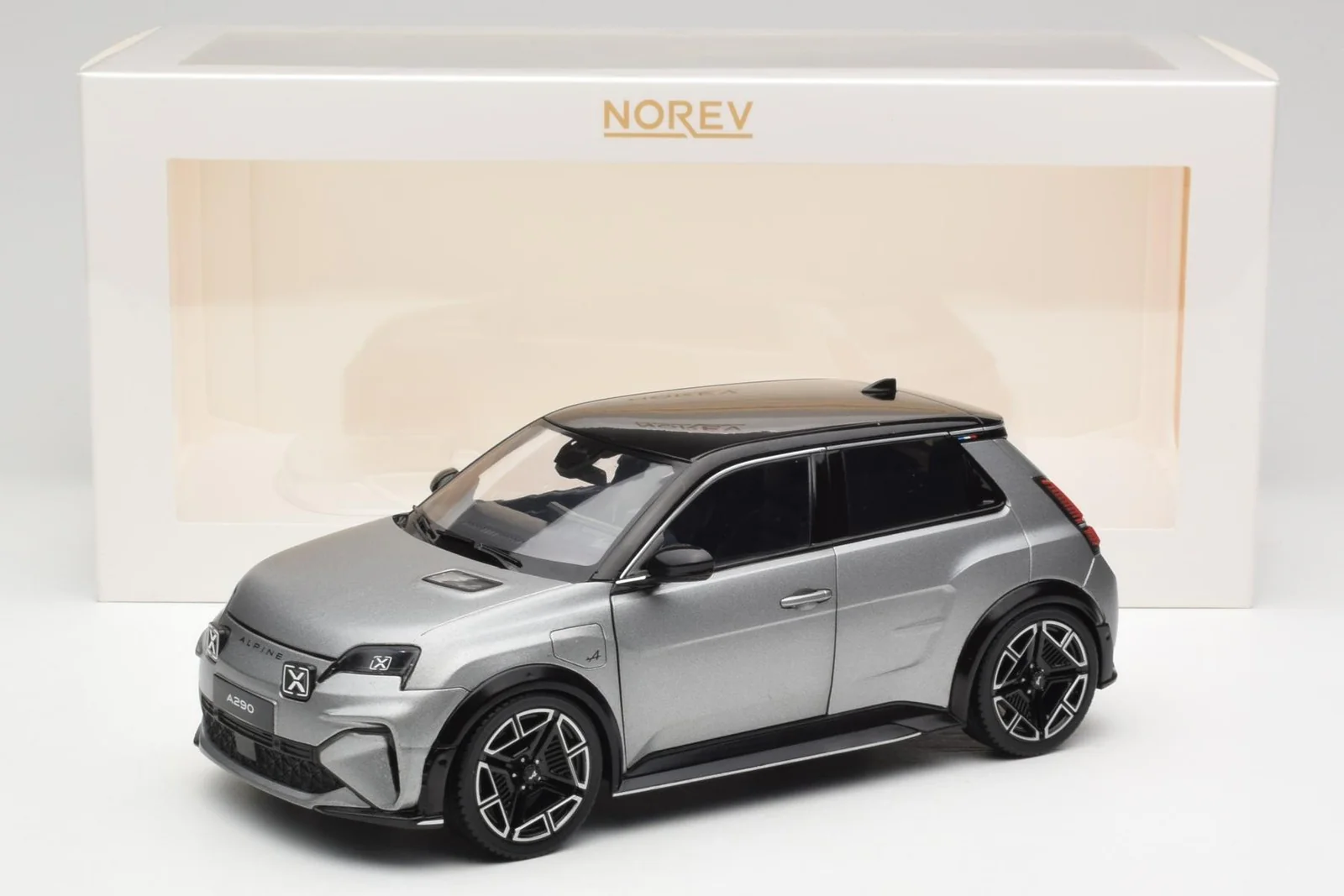 Norev 2025 Alpine A290 GT Matte Tornado Grey 1:18 - Image 8