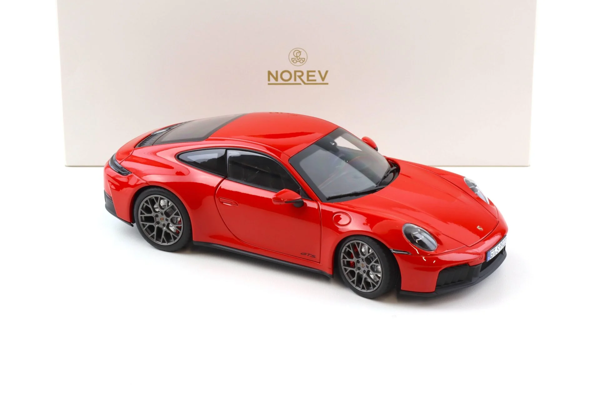 Norev 2025 Porsche 911 992.2 Carrera 4 GTS Guards Red 1:18 - Image 2