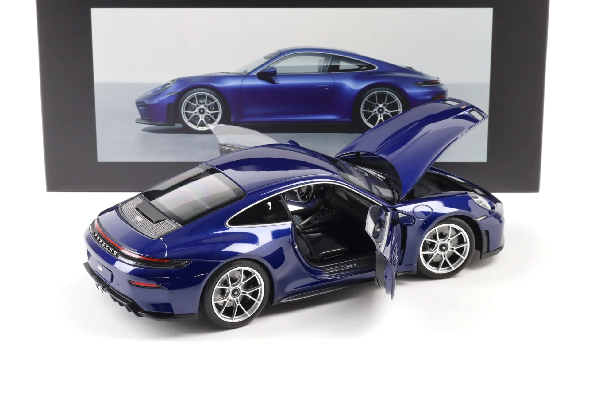 Norev 2025 Porsche 911 (992.2) GT3 Touring Enzian Blue Metallic 1:18 DEALER EDITION - Image 4