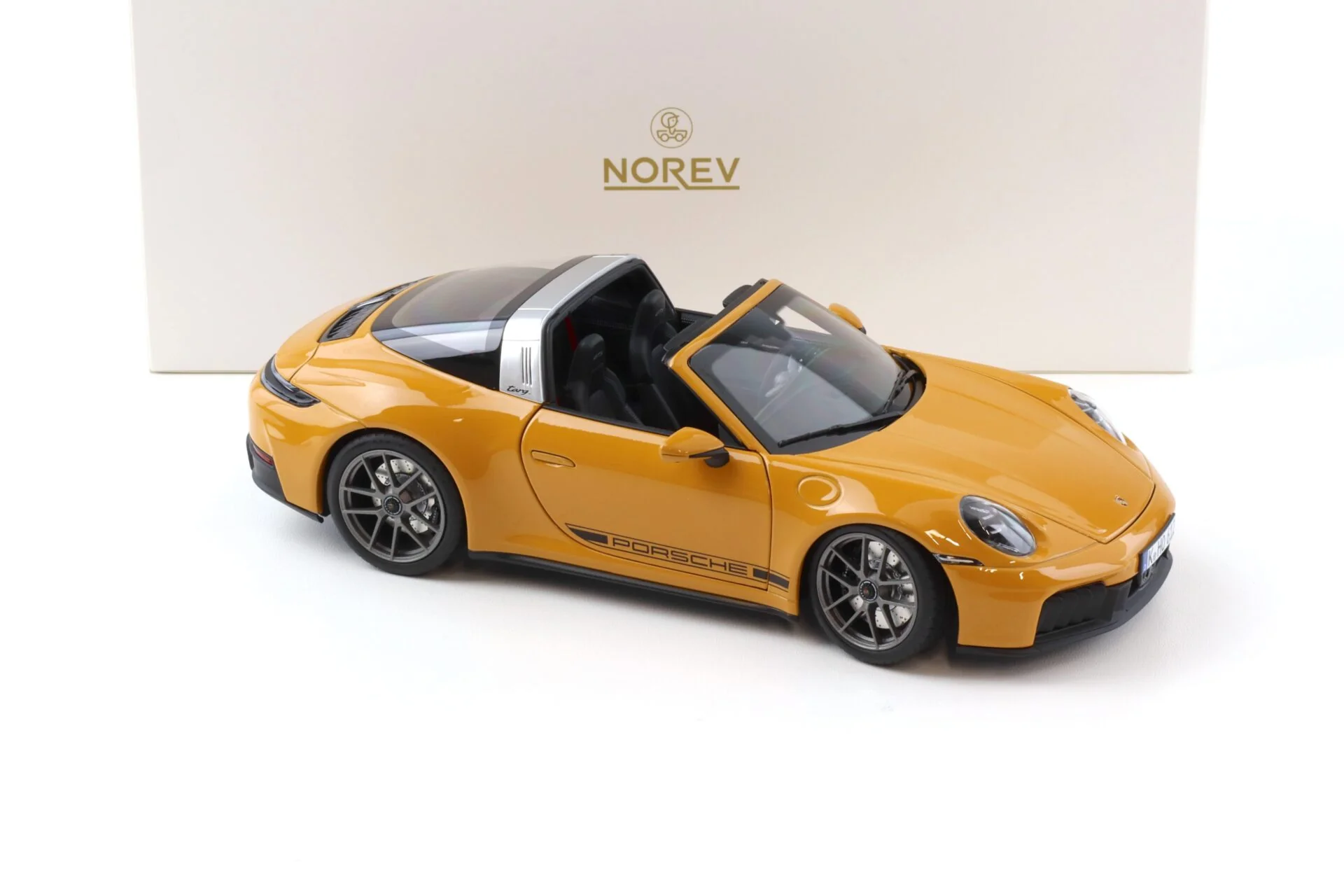 Norev 2025 Porsche 911 992.2 Targa 4 GTS Bahama Yellow 1:18 - Image 2