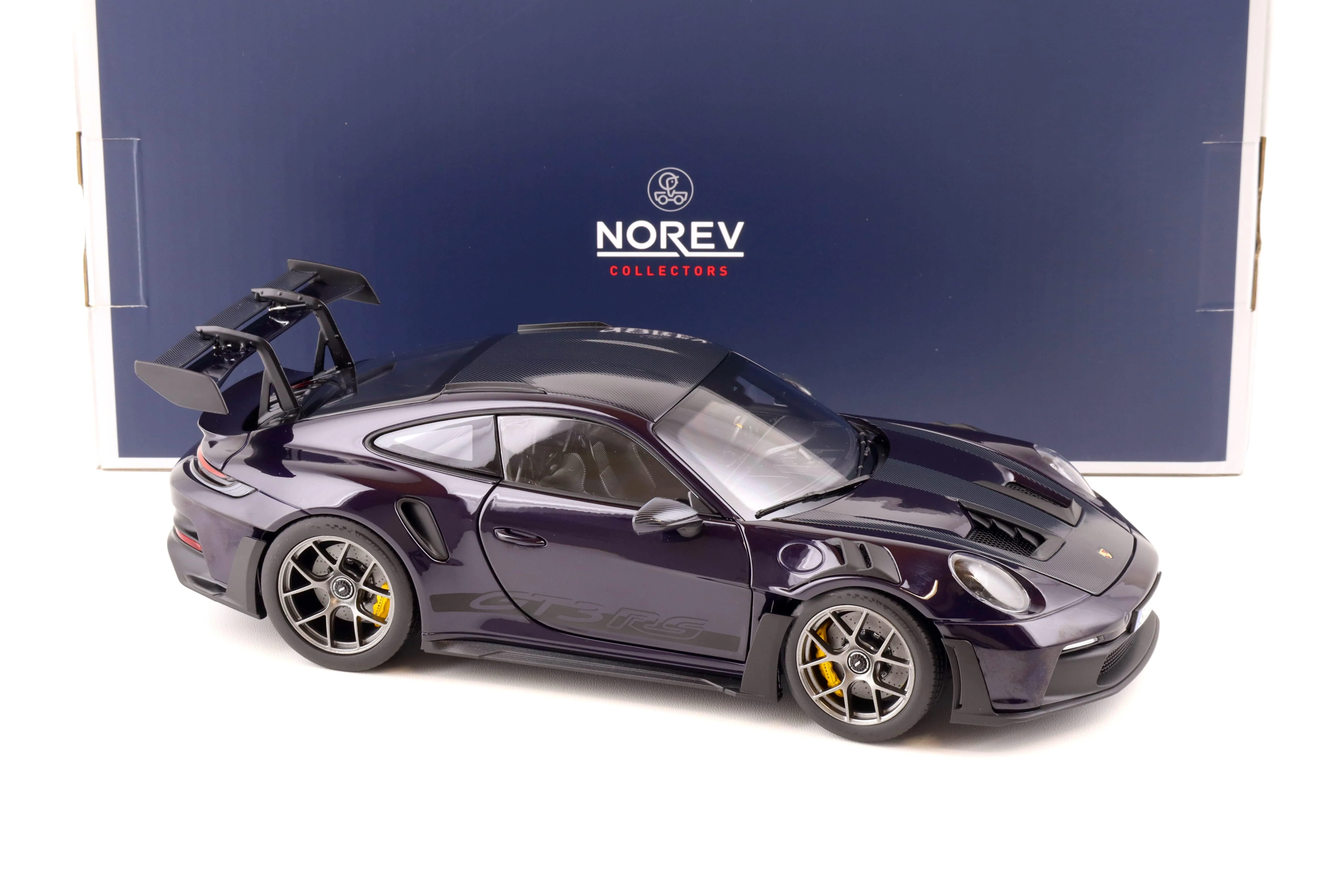Norev Porsche 911 992 GT3 RS Weissach Pkg Viola Metallic 1:18 LIMITED - Image 2