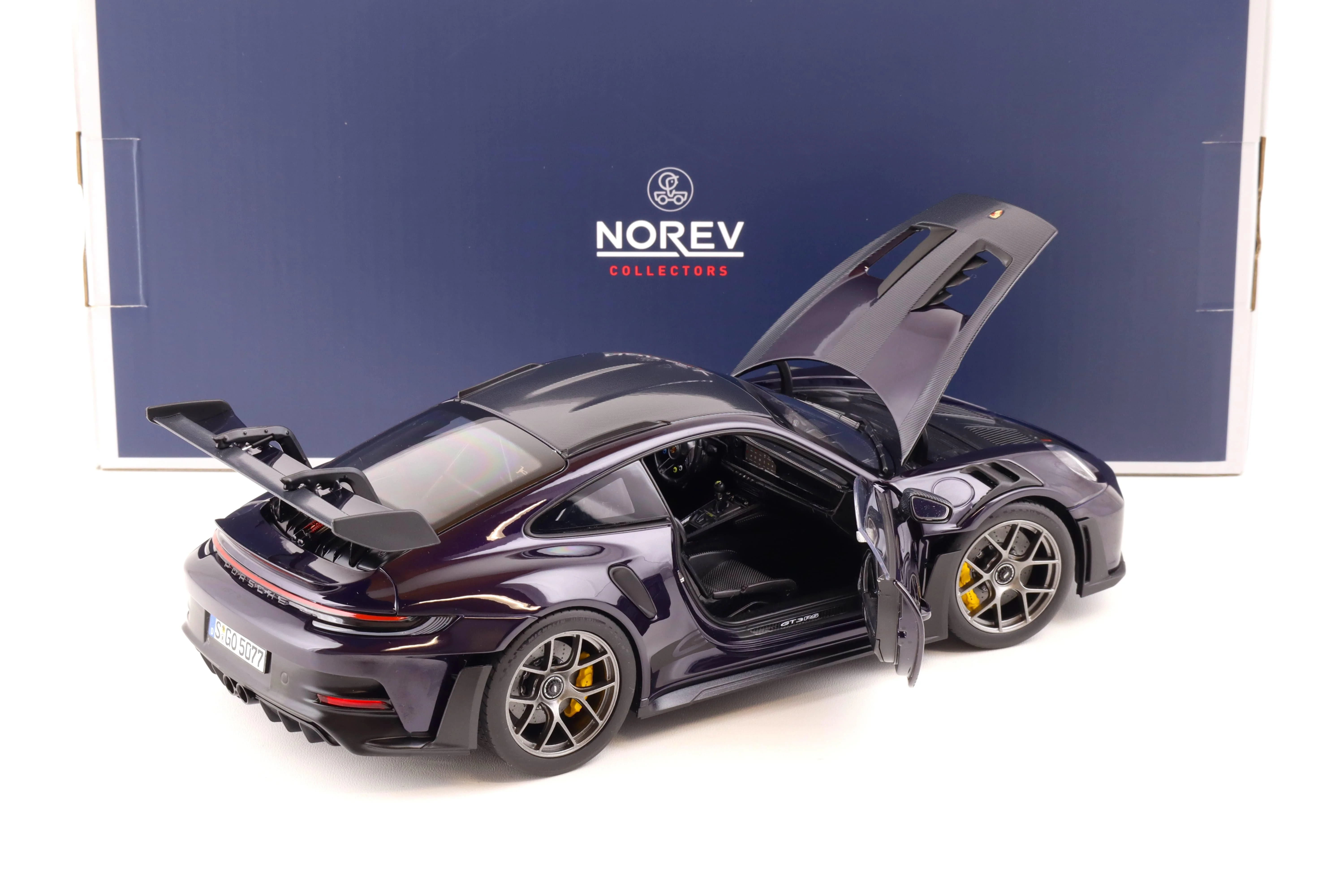 Norev Porsche 911 992 GT3 RS Weissach Pkg Viola Metallic 1:18 LIMITED - Image 4