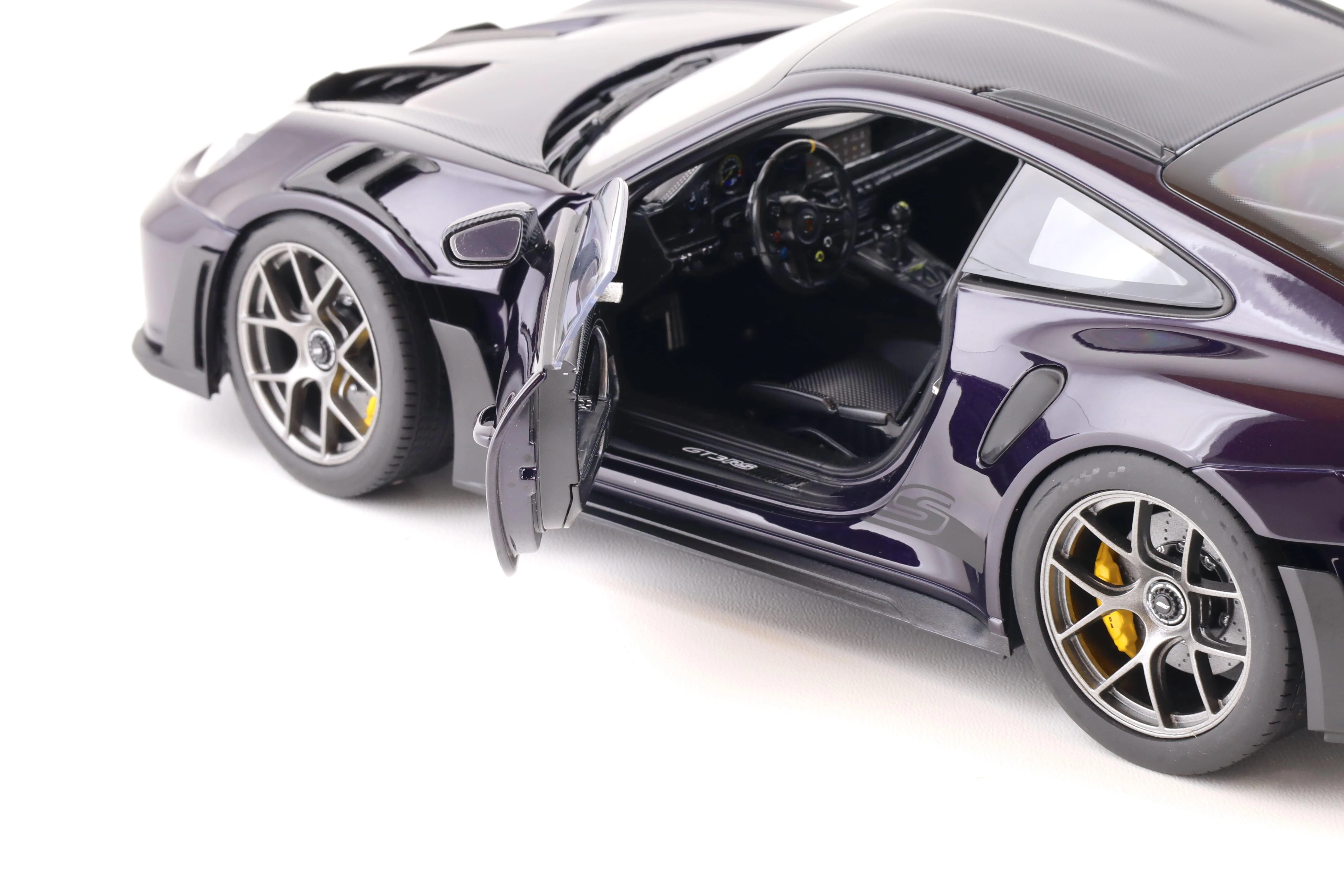 Norev Porsche 911 992 GT3 RS Weissach Pkg Viola Metallic 1:18 LIMITED - Image 7
