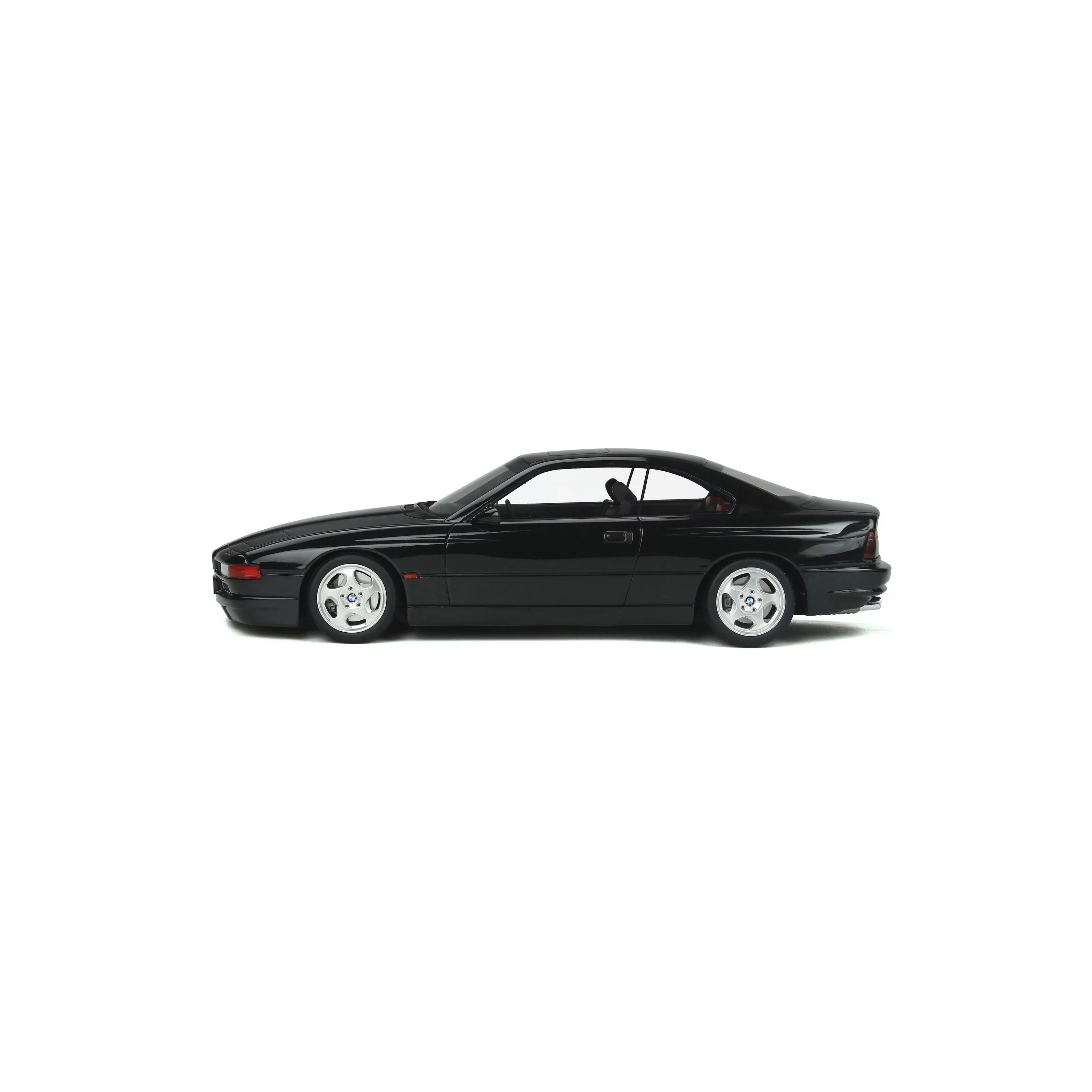 Otto 1990 BMW 850 CSi E31 Black 1:18 - Image 3