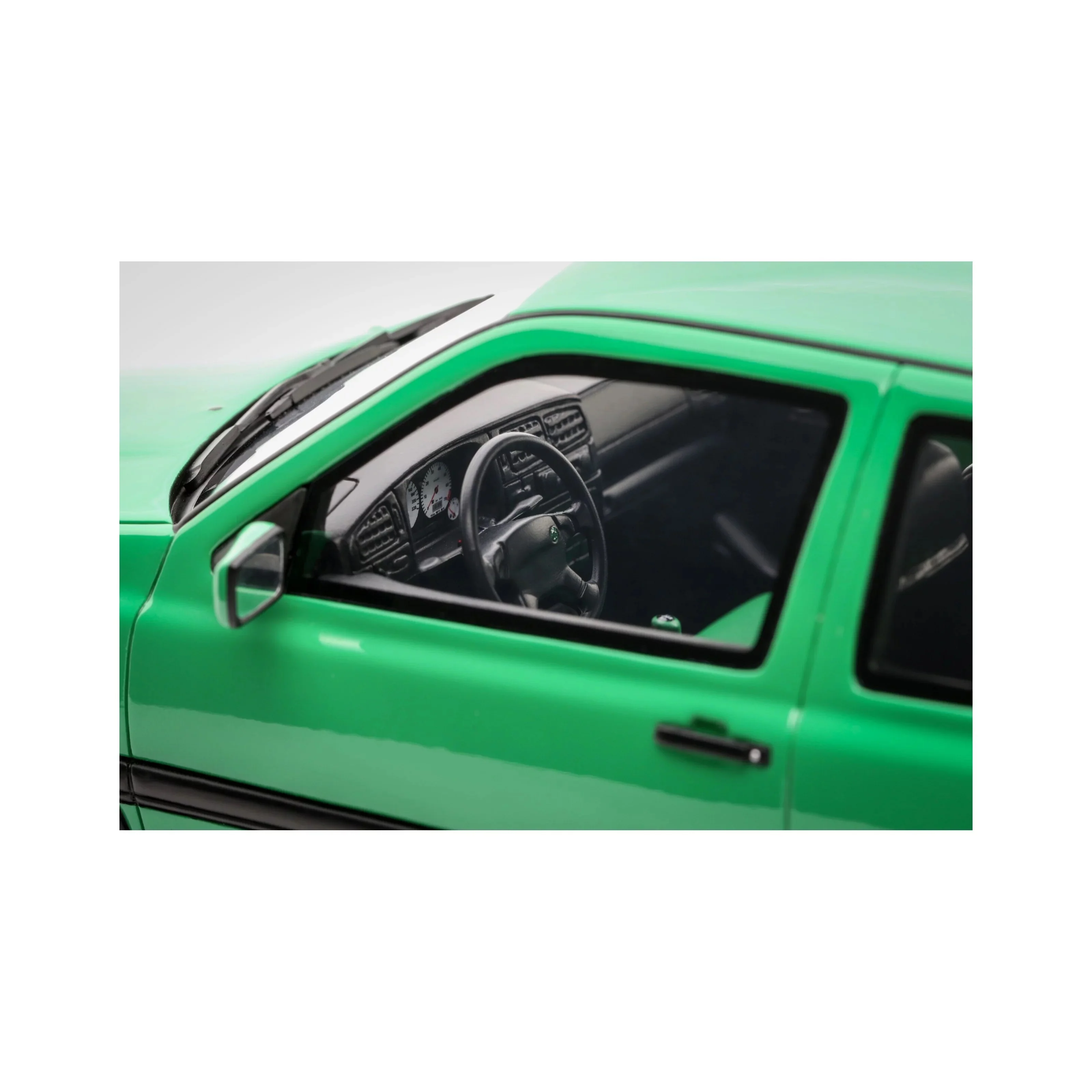 Otto 1995 Volkswagen Golf MK III GTI Color Concept Salsa Green 1:18 - Image 13