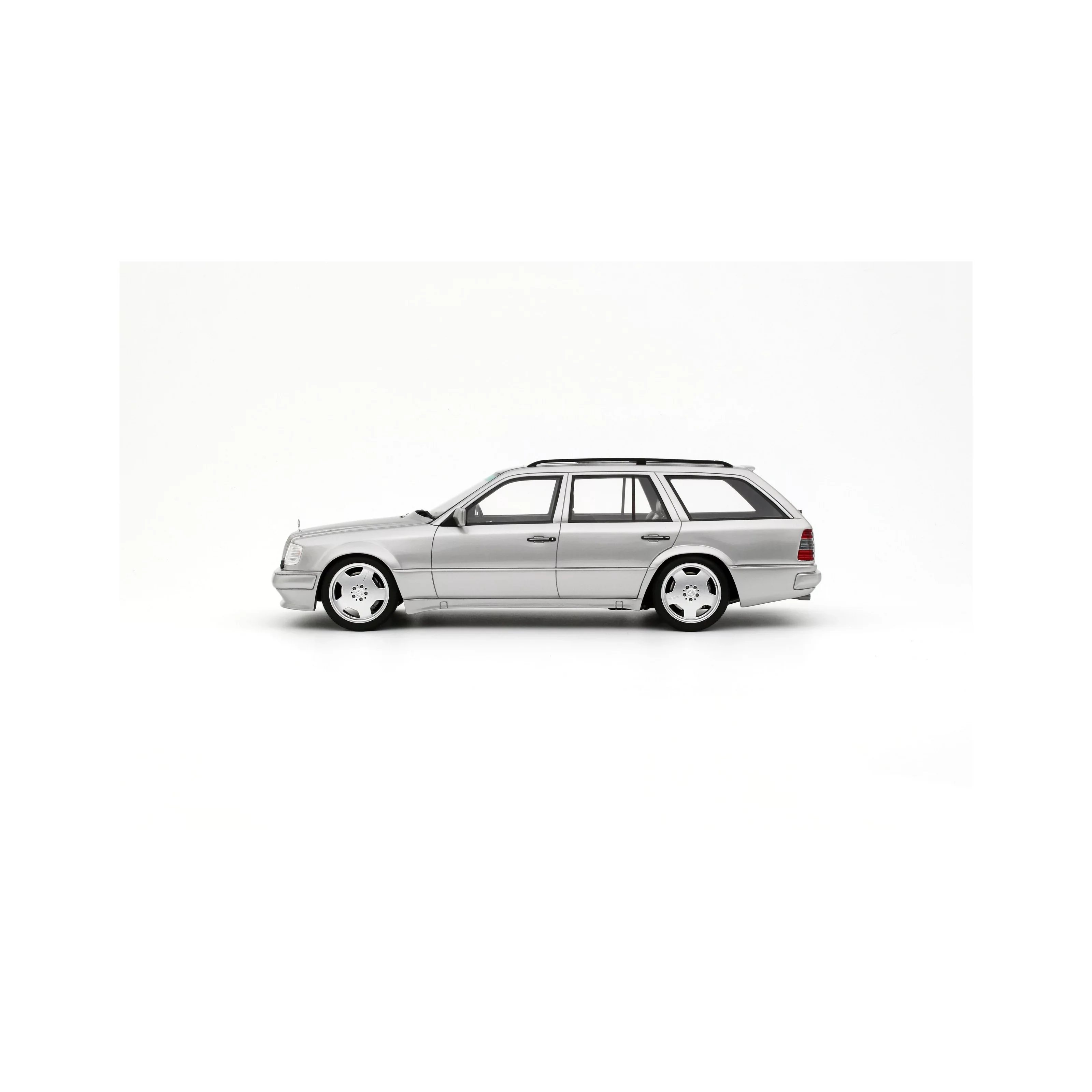 Otto 1996 Mercedes-Benz 70TE AMG W124 Wagon Brilliant Silver 744 1:18 - Image 6