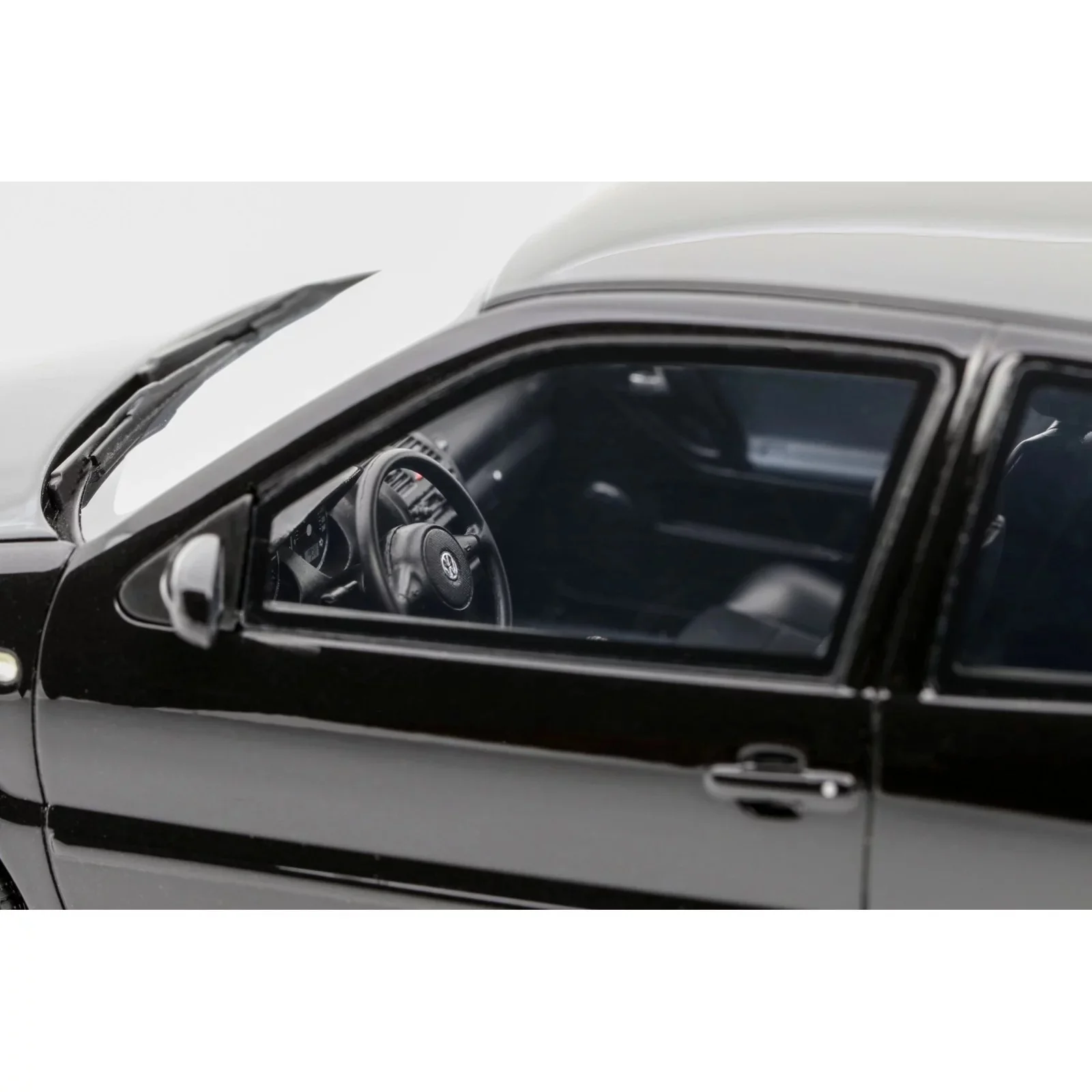Otto 2001 Volkswagen Polo N GTI Black Magic Pearl LA7W 1:18 - Image 10