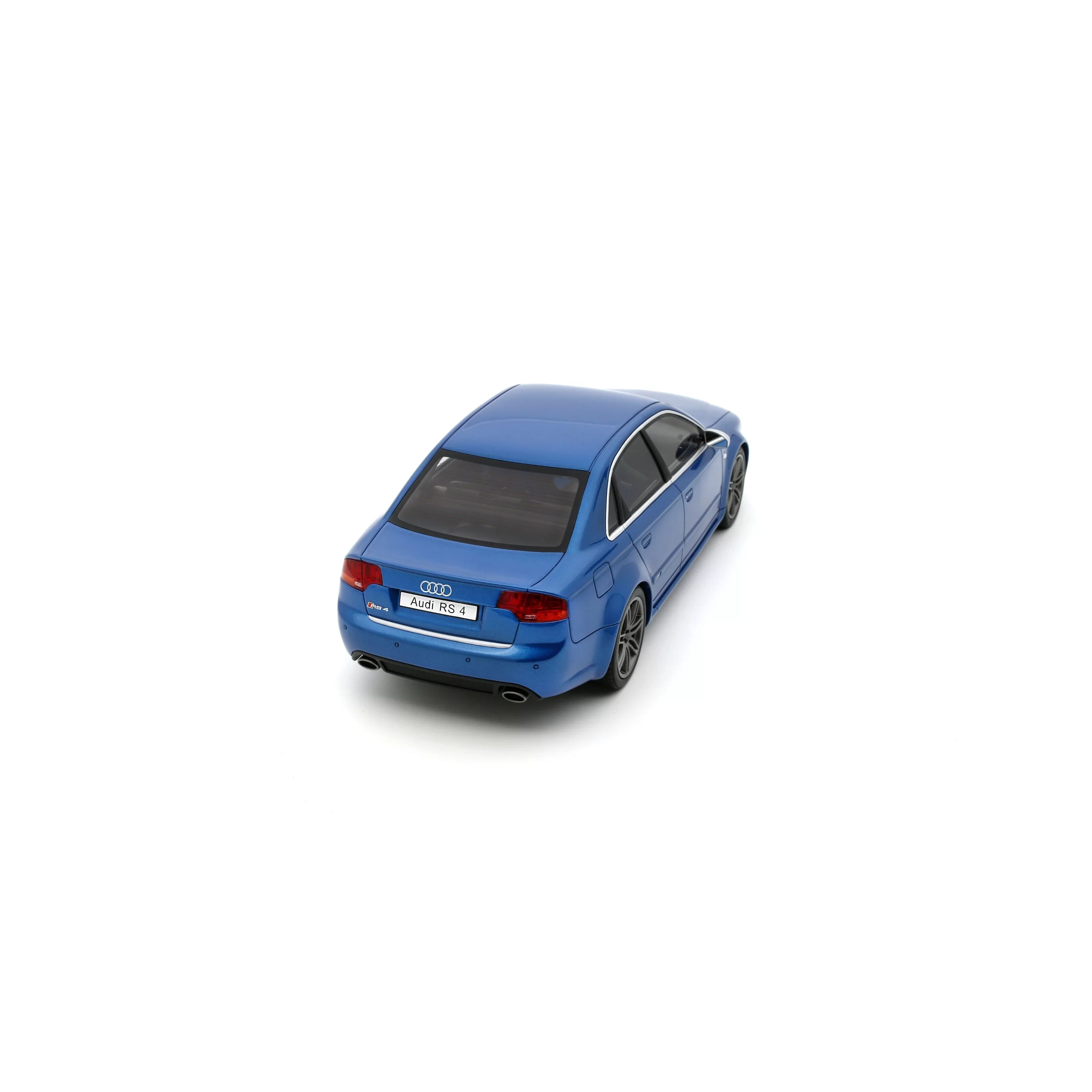 Otto 2007 Audi RS4 Sedan B7 4.2L V8 FSI Sprint Blue 1:18 - Image 10