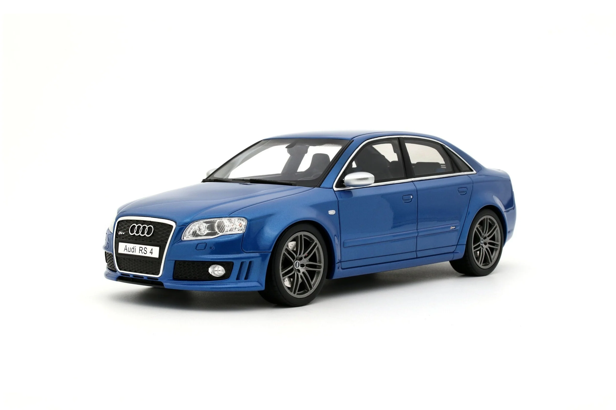 Otto 2007 Audi RS4 Sedan B7 4.2L V8 FSI Sprint Blue 1:18 - Image 4