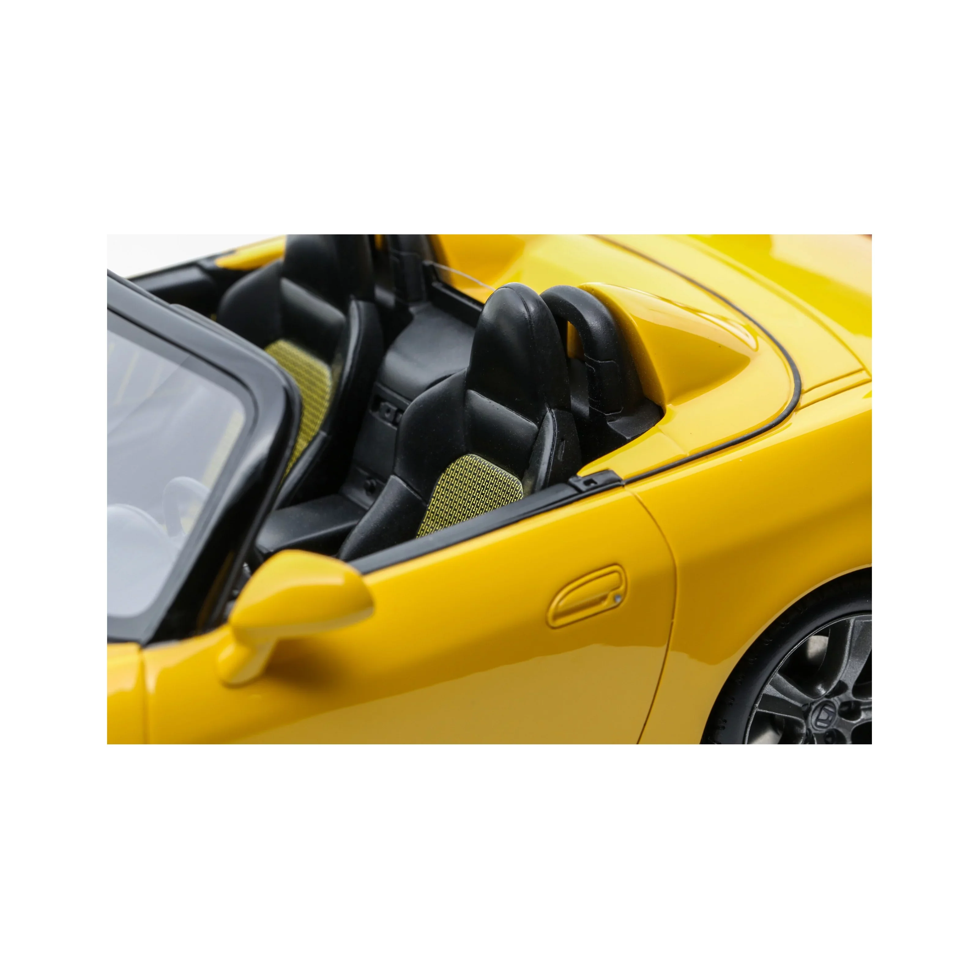 Otto 2007 Honda S2000 CR New Indy Yellow Pearl 1:18 - Image 15
