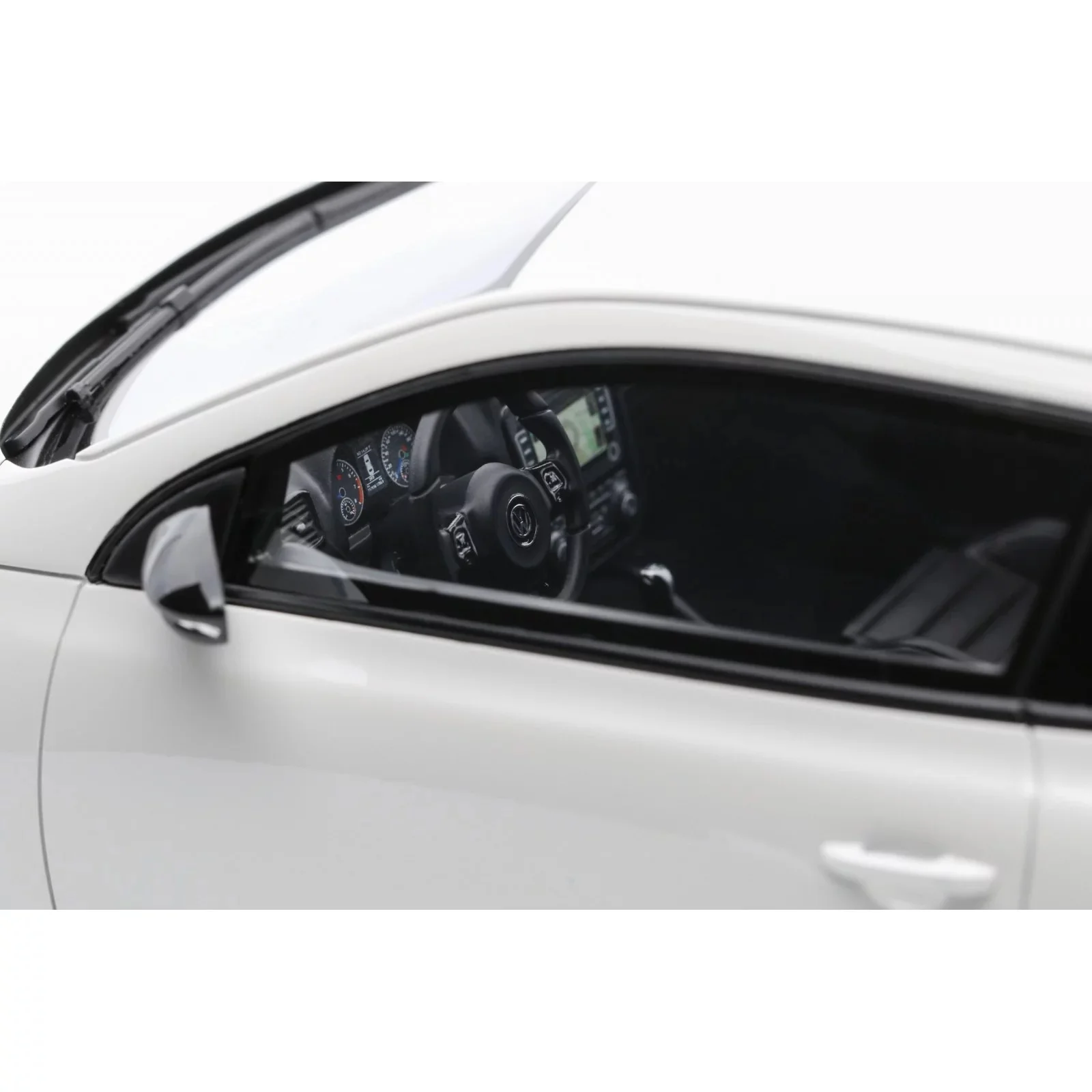 Otto 2008 Volkswagen Scirocco 3 R (MK3) Phase 1 Candy White LB9A 1:18 - Image 10