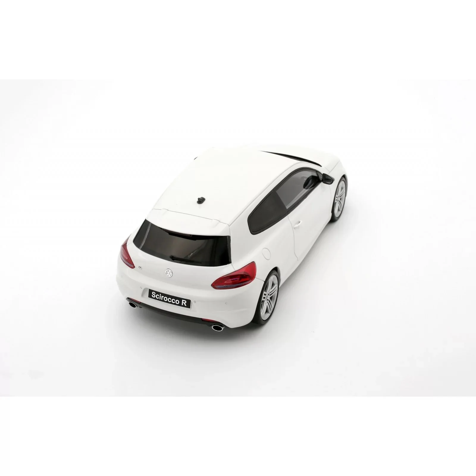 Otto 2008 Volkswagen Scirocco 3 R (MK3) Phase 1 Candy White LB9A 1:18 - Image 7