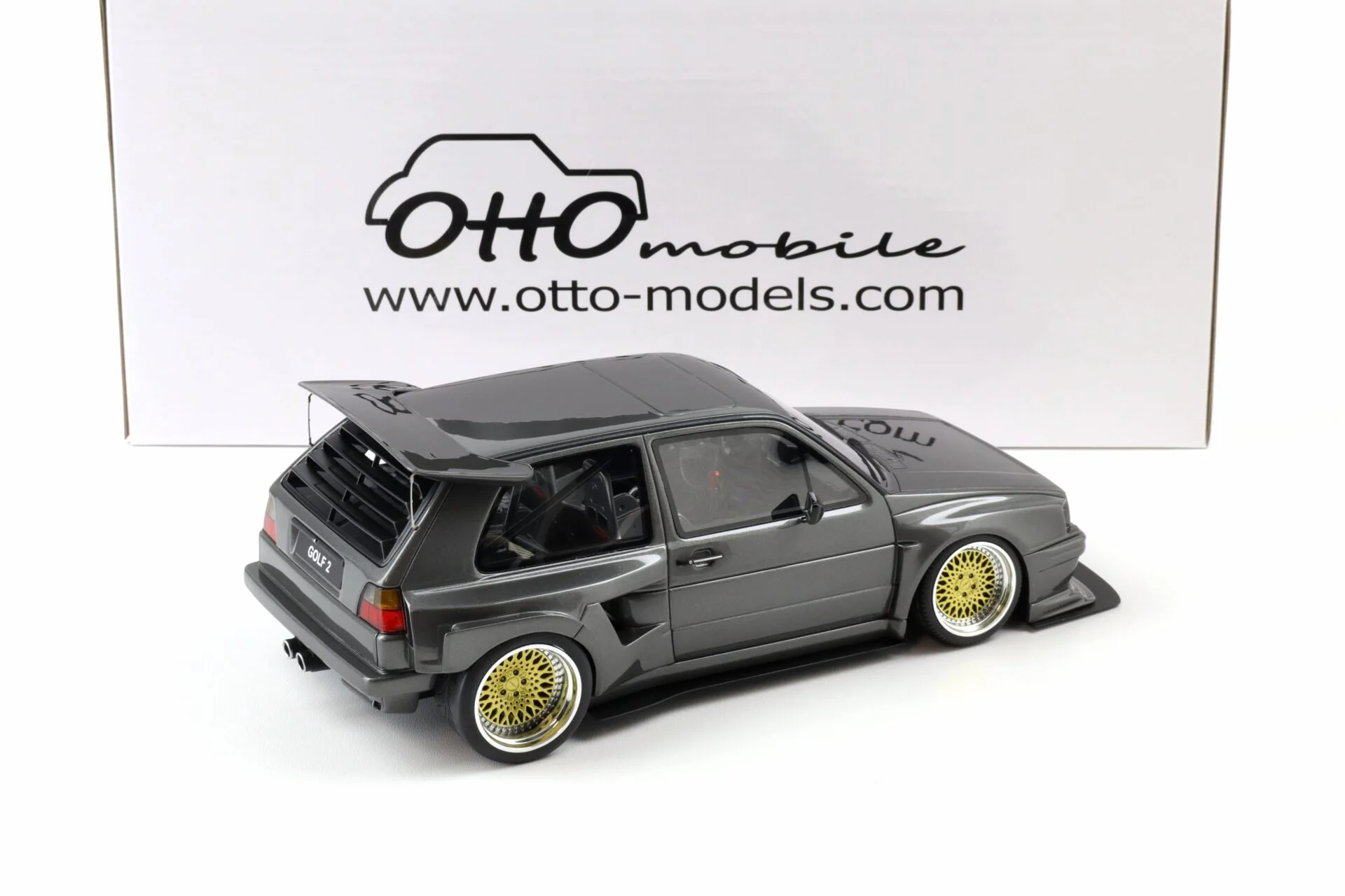 Otto 2021 Volkswagen Golf MK II GTi Khyzyl Saleem Ascot Grey Metallic 1:18 - Image 3