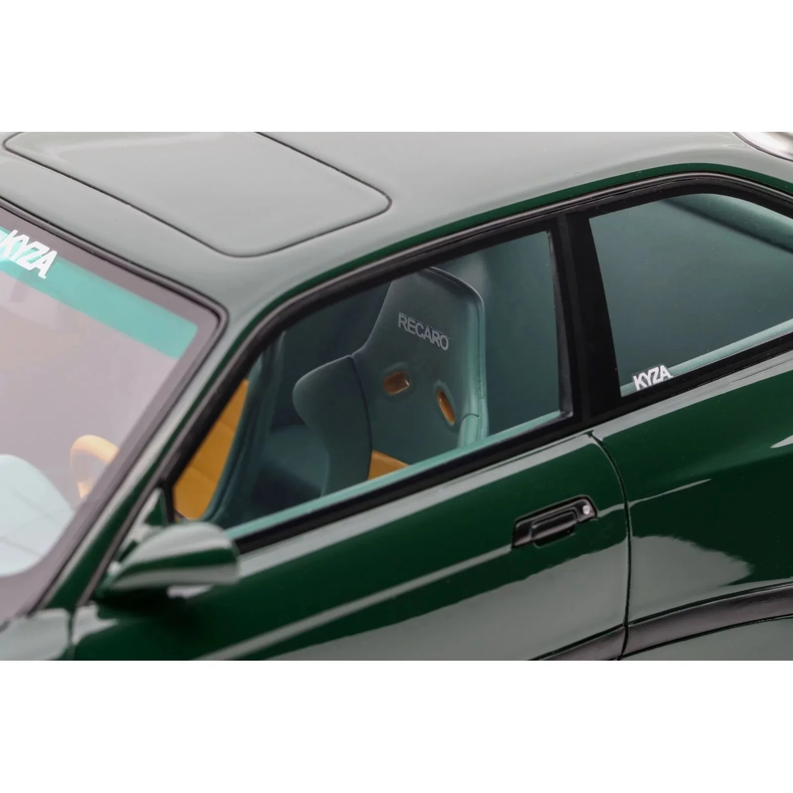 Otto 2022 BMW E36 M3 Khyzyl Saleem British Racing Green 1:18 - Image 11