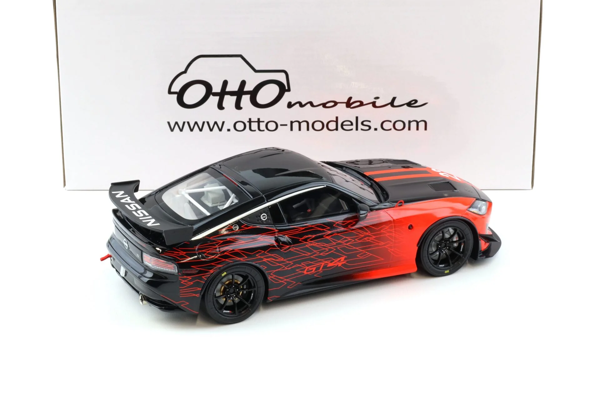 Otto 2022 Nissan 400 Z GT4 #23 SEMA Show 2022 Black and Red 1:18 - Image 3
