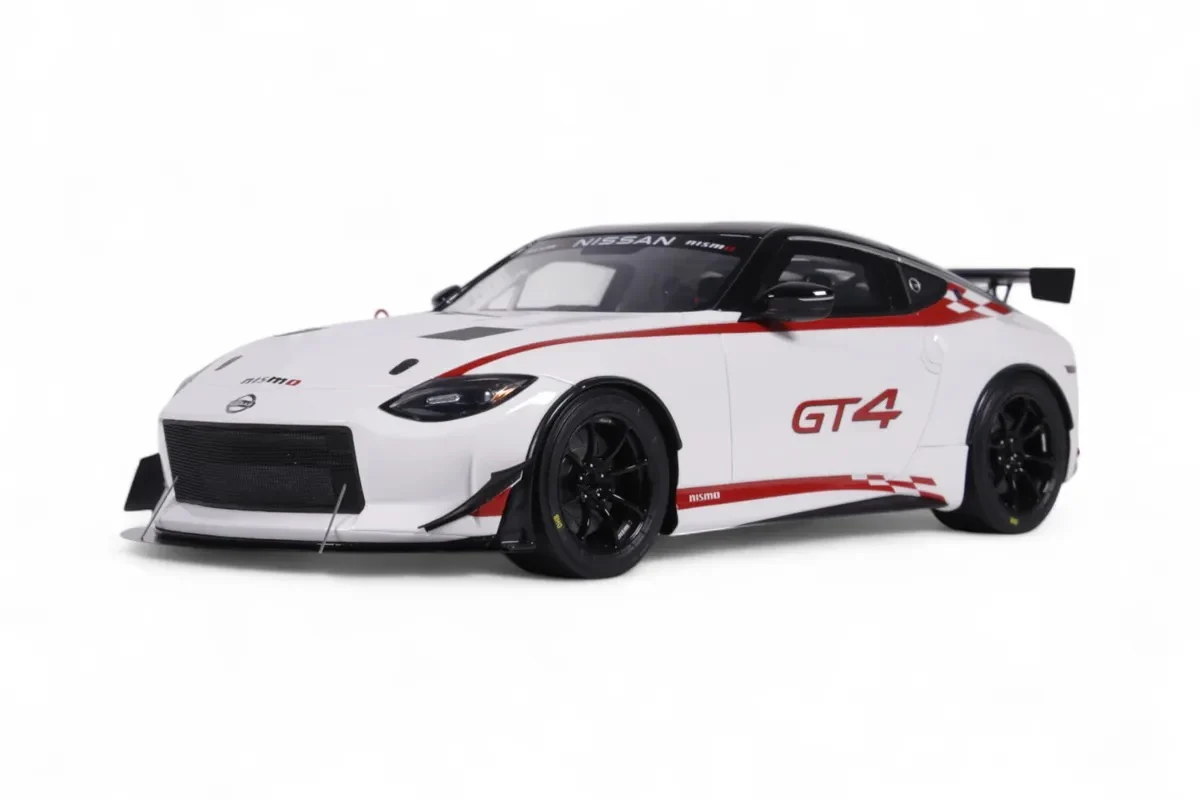 Otto 2022 Nissan 400 Z GT4 White w/ Red Trim 1:18 - Image 4