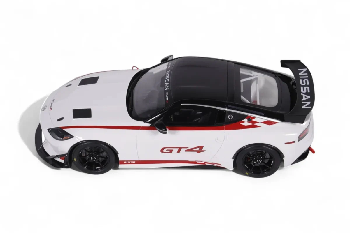 Otto 2022 Nissan 400 Z GT4 White w/ Red Trim 1:18 - Image 8