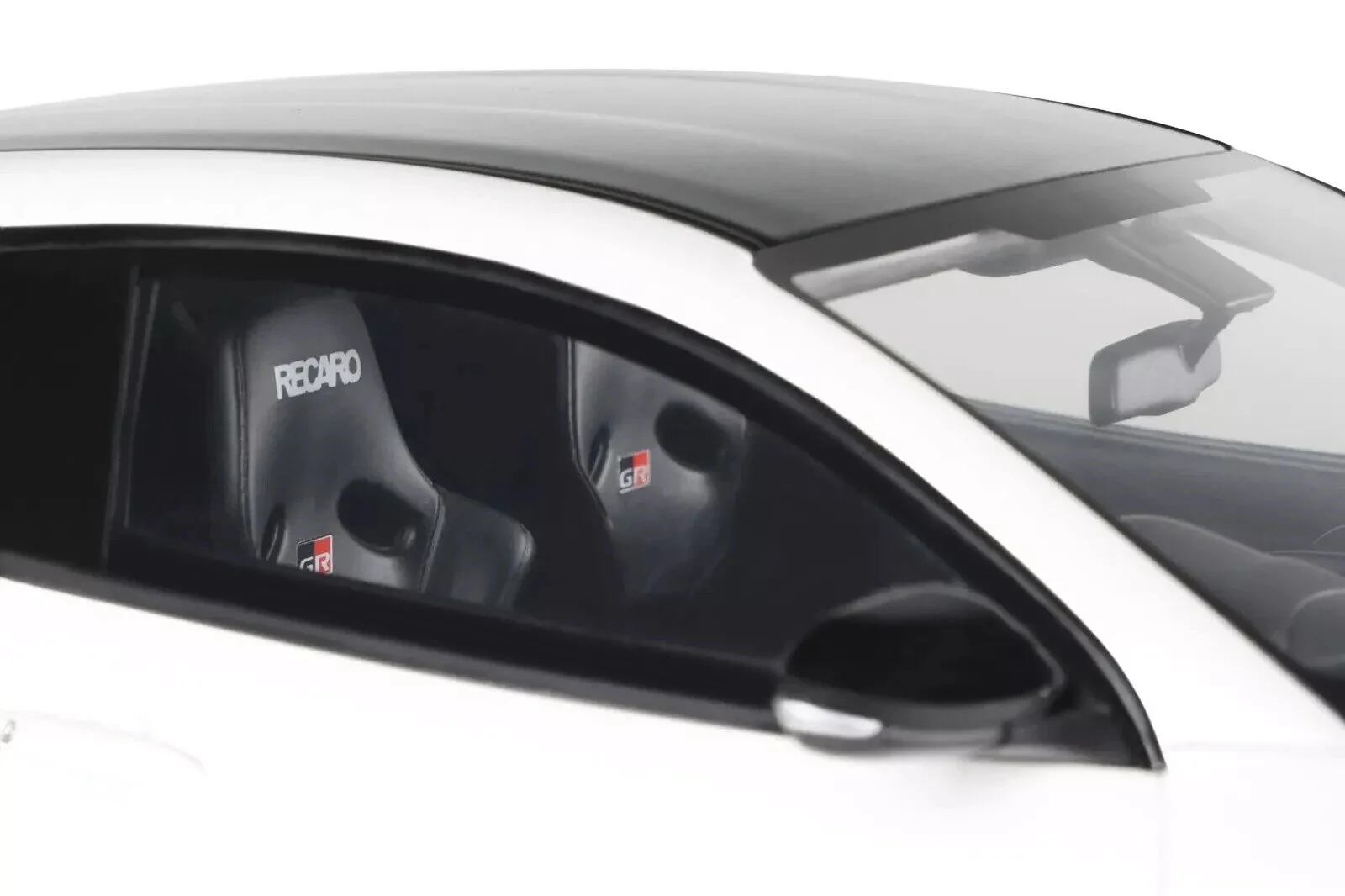 Otto 2022 Toyota Yaris GRMN Rally Package RHD White 1:18 - Image 6
