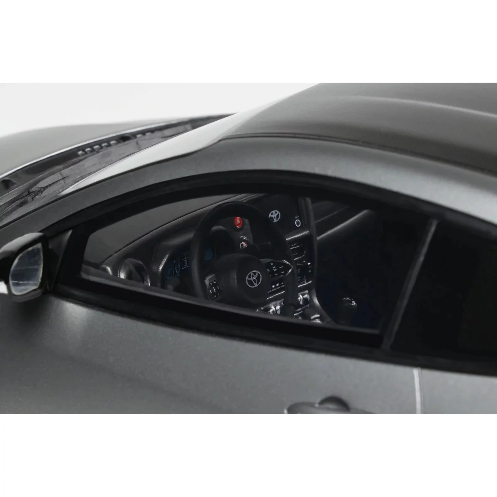 Otto 2024 Toyota Yaris GR Precious Metal (Silver Grey) 1:18 - Image 12