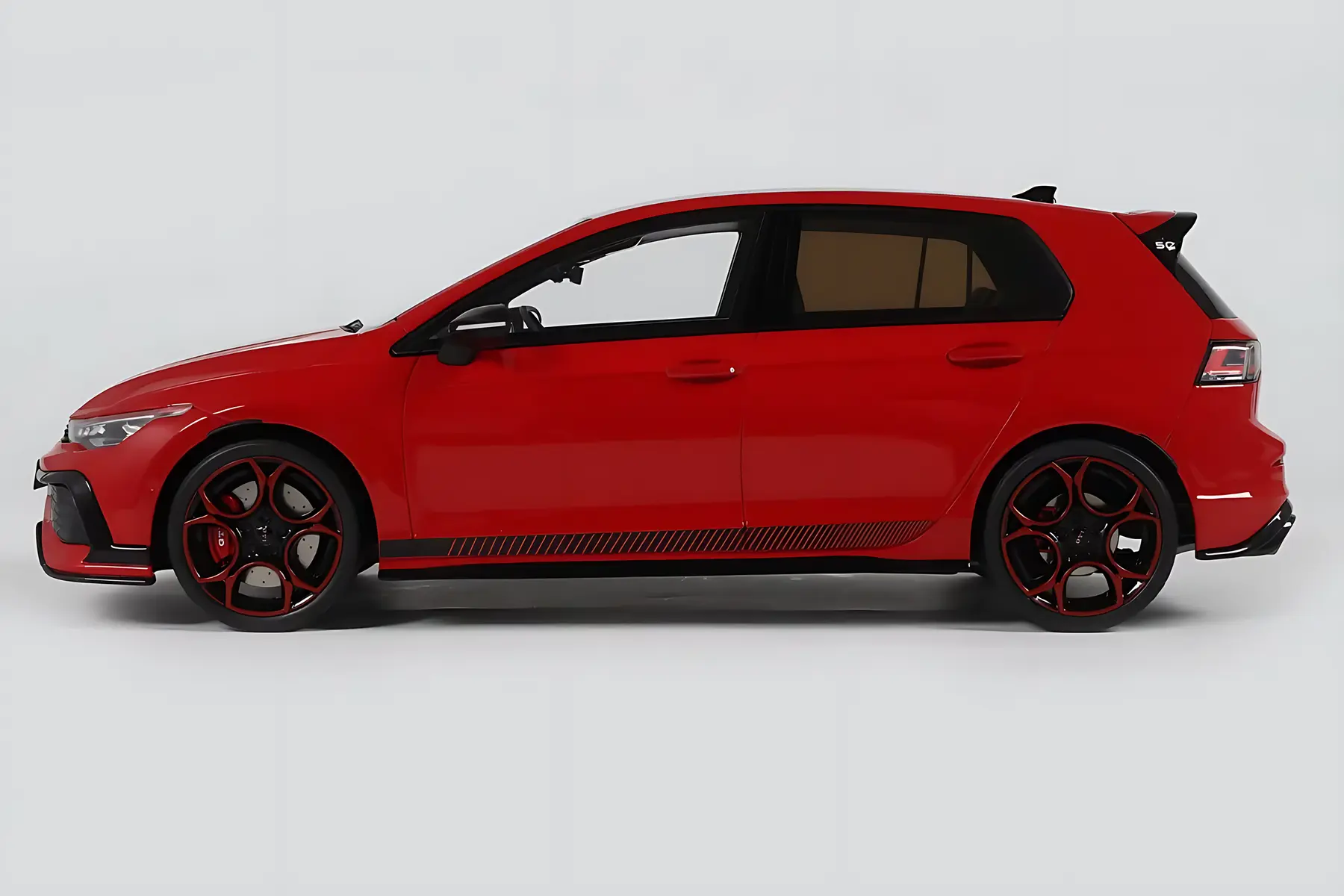Otto 2024 Volkswagen Golf GTI MK8 50th Edition Tornado Red 1:18 - Image 7
