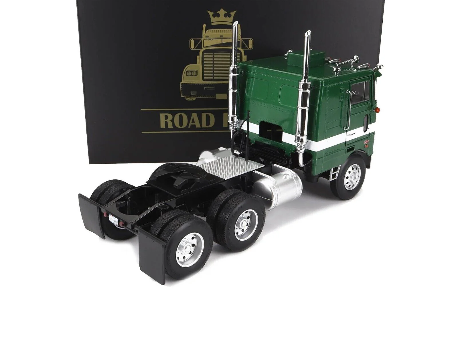 Road Kings 1977 Peterbilt 352 Pacemaker Semi Green and White 1:18 - Image 7