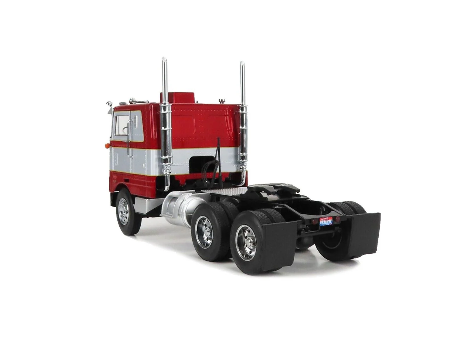 Road Kings 1977 Peterbilt 352 Pacemaker Semi Red and Silver 1:18 - Image 5