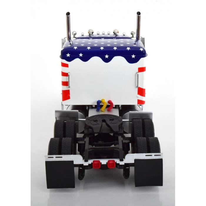 Road Kings 1989 Kenworth W900 Tractor Truck Stars & Stripes Red, White, & Blue 1:18 - Image 5