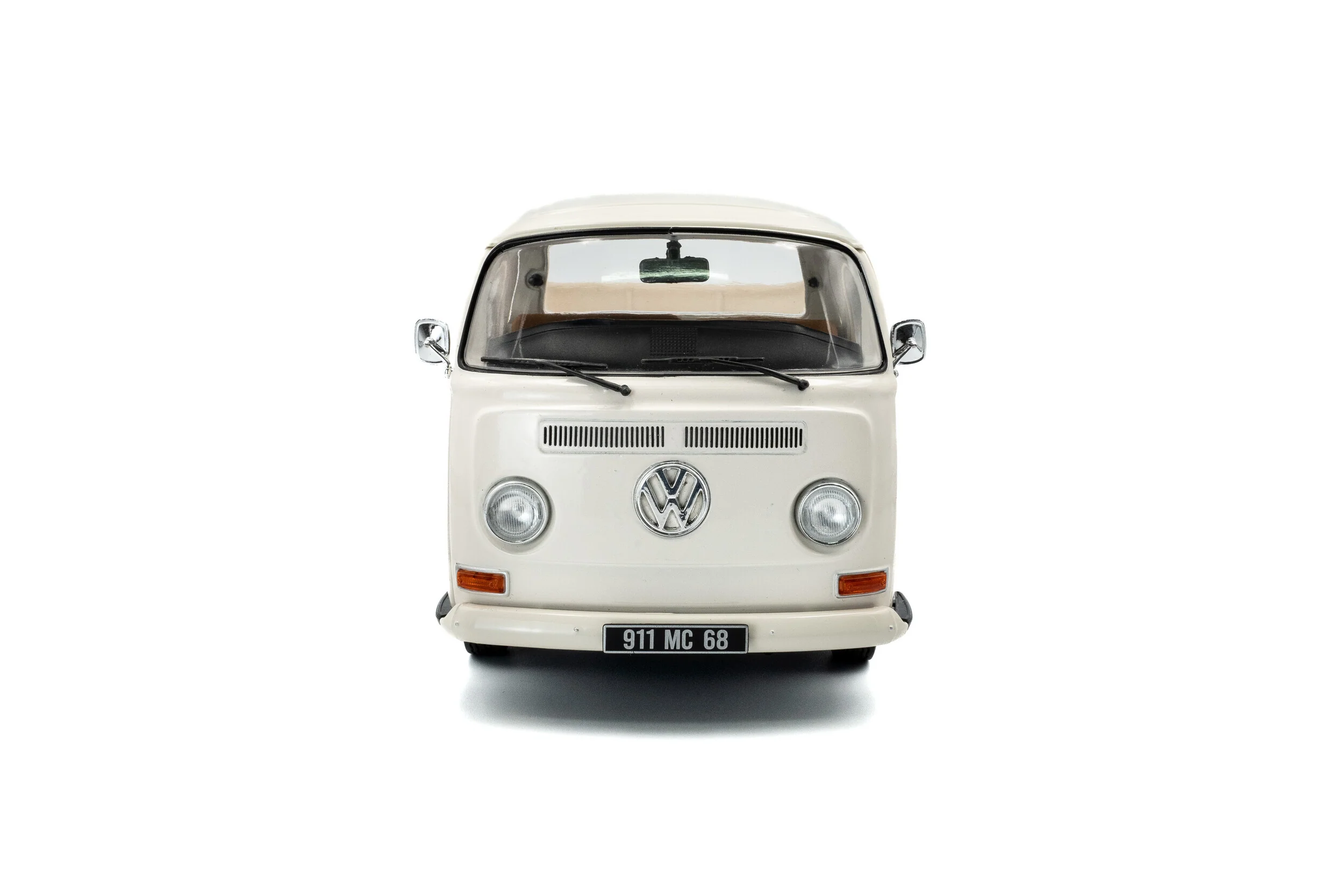 Solido 1968 Volkswagen T2 Pickup Off White 1:18 - Image 6