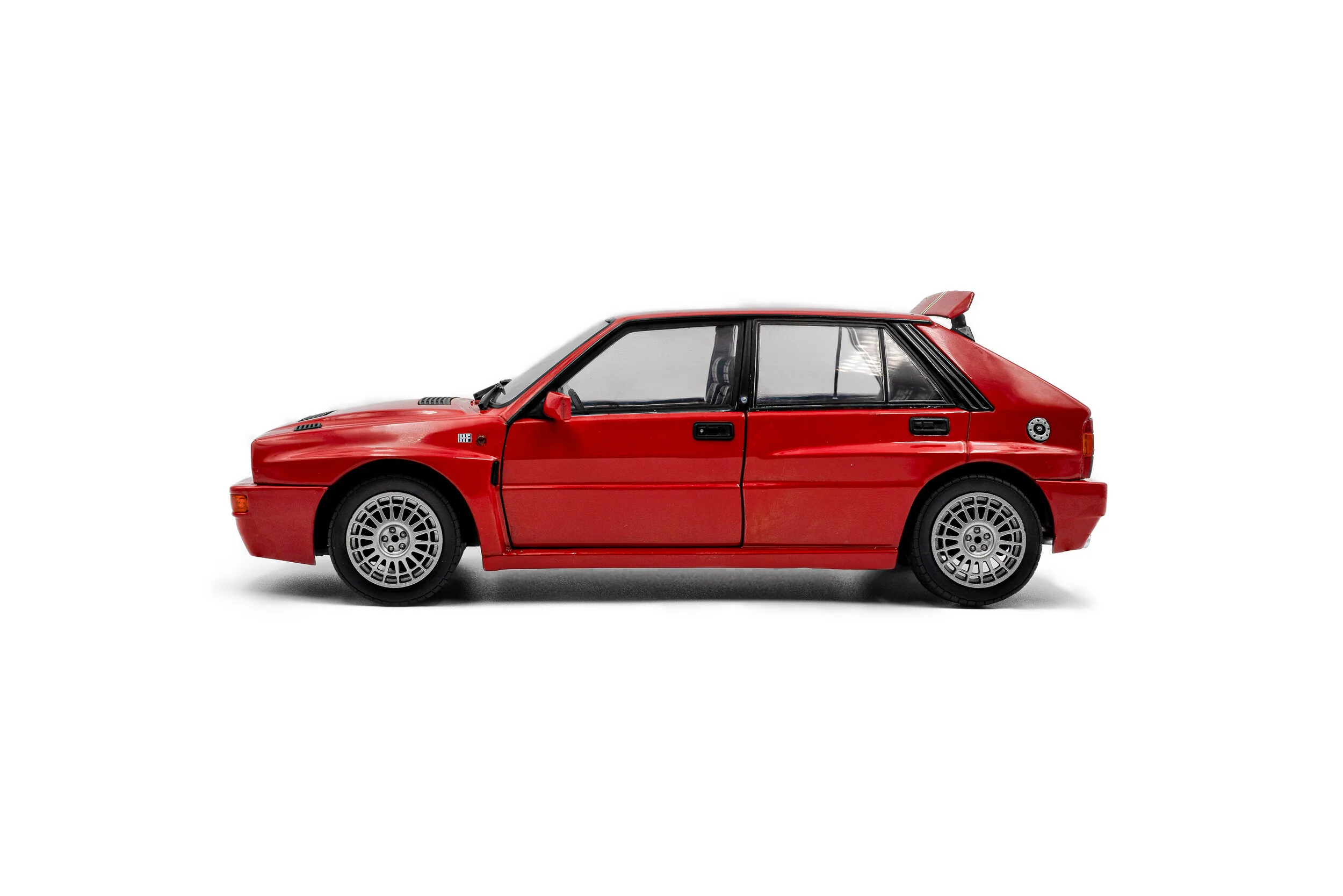 Solido 1995 Lancia Delta HF Integrale Edizione Finale Red 1:18 - Image 2