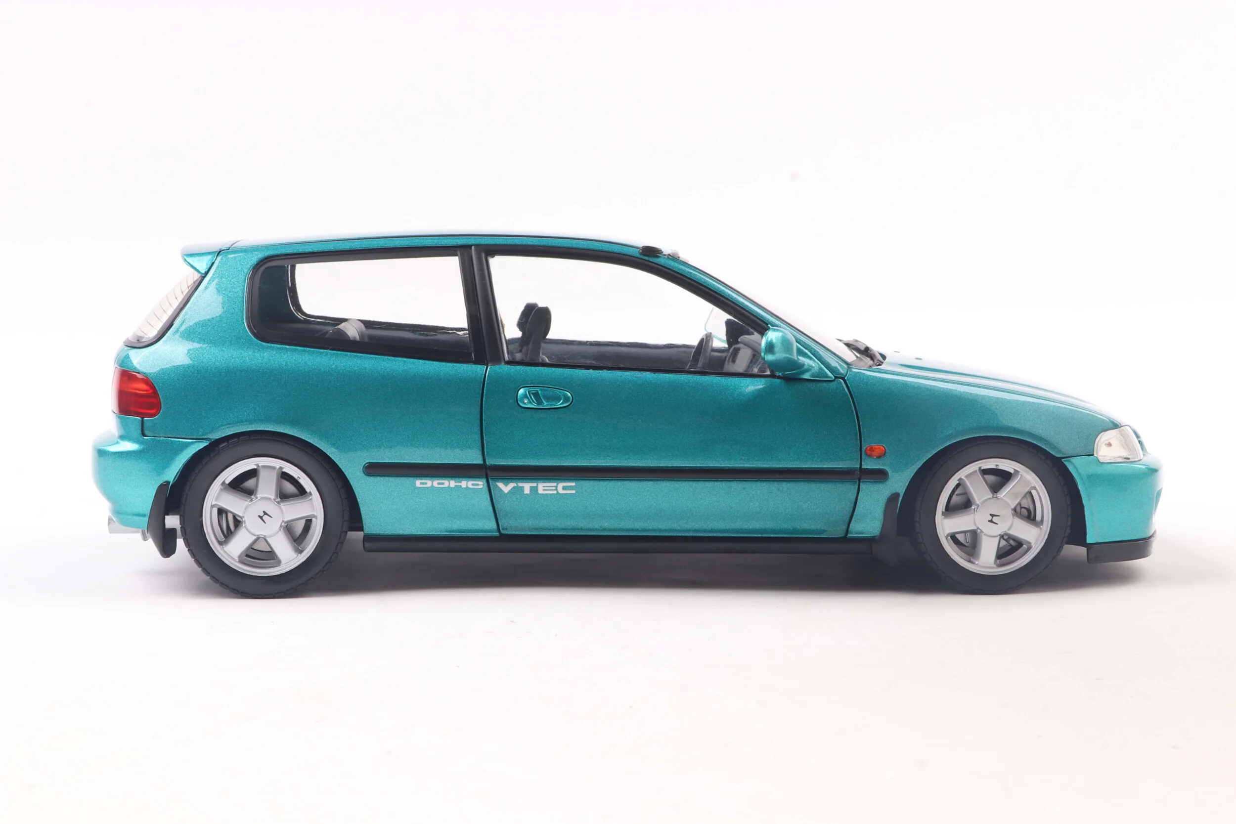 Solido 1991 Honda Civic SiR EG6 Hatchback Aztec Green Pearl 1:18 - Image 3