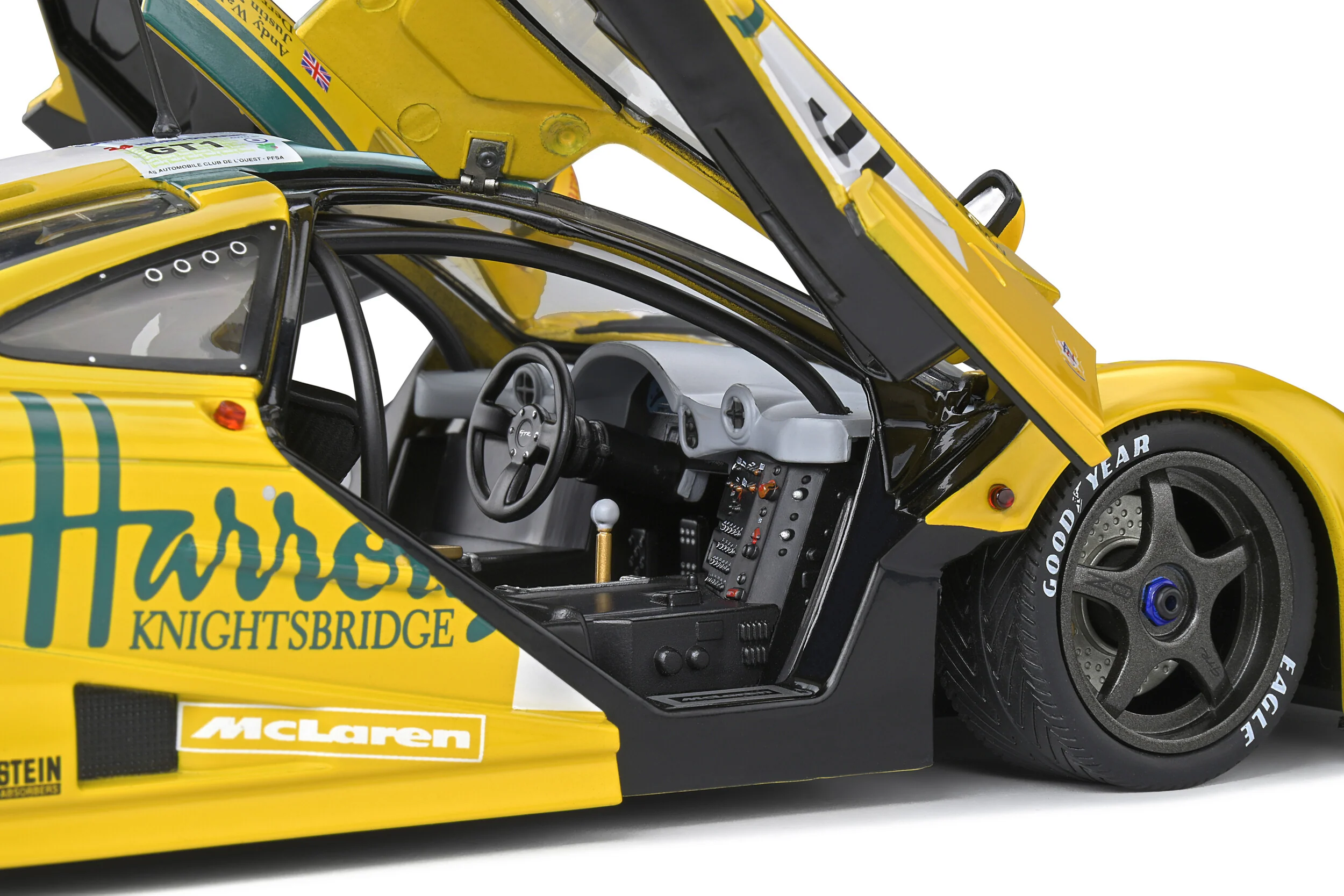 Solido 1995 Mclaren F1 GTR Short Tail #51 Team Harrods Mach One Racing 24hr LeMans Yellow 1:18 - Image 10