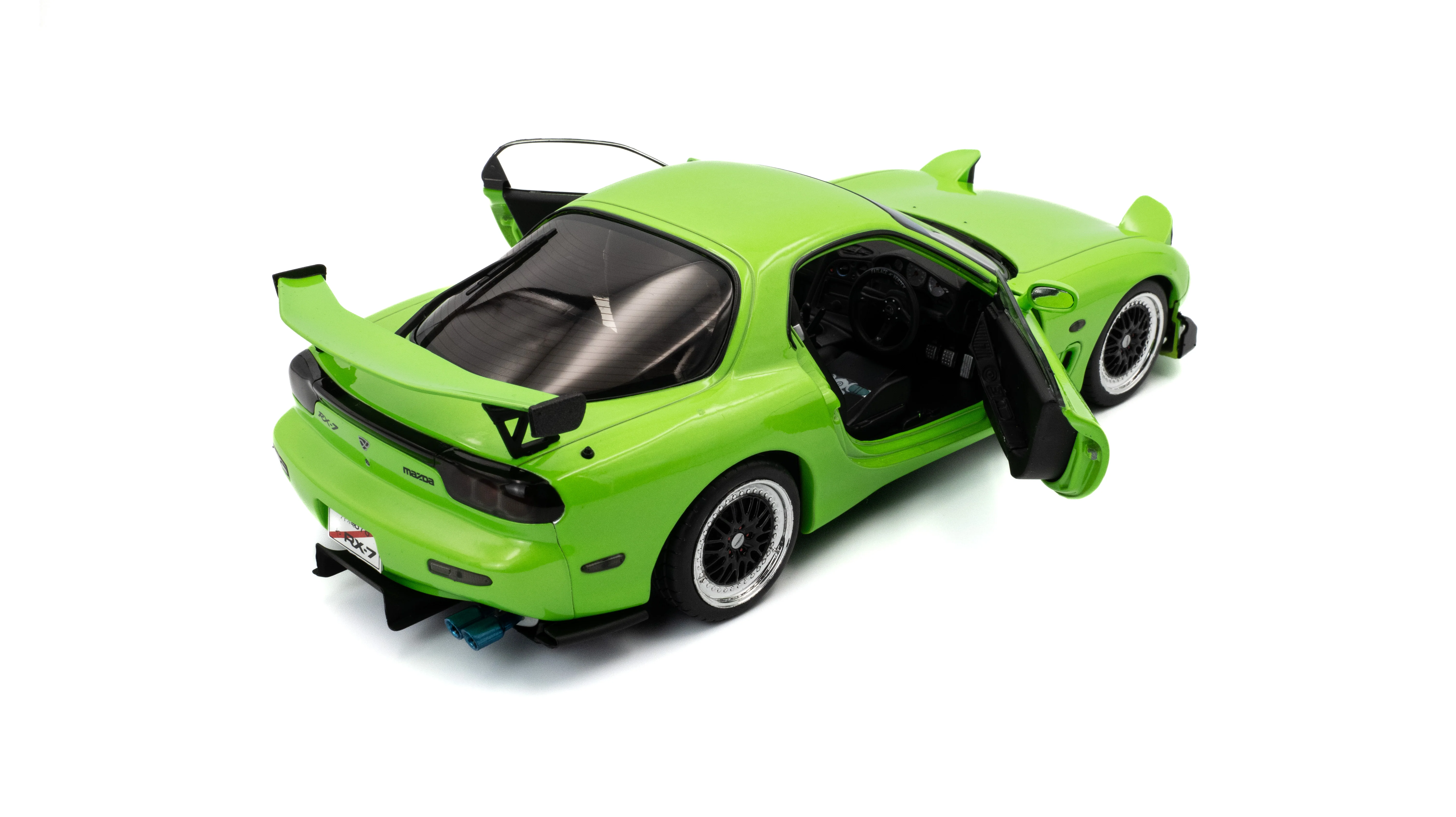 Solido 1999 Mazda RX7 FD3RS Solido Works Neon Green 1:18 - Image 10