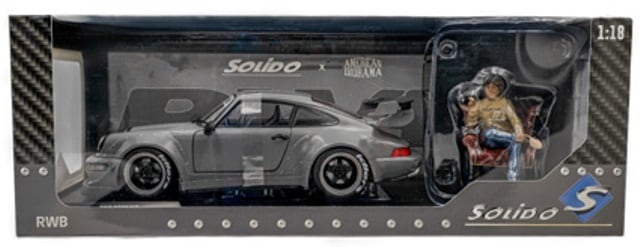 Solido 2016 Porsche 911 (964) RWB Bodykit Nardo Grey w/ Akira Nakai Figure 1:18 - Image 10