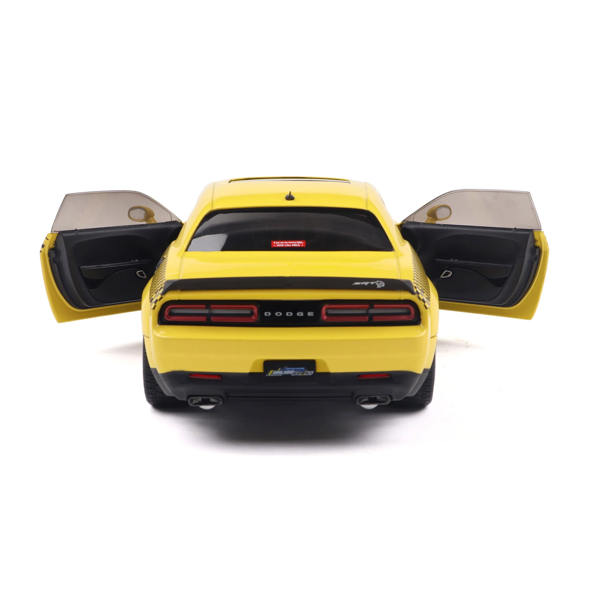 Solido 2023 Dodge Challenger SRT Hellcat Widebody NYC Taxi "Hellcab" Yellow 1:18 - Image 9