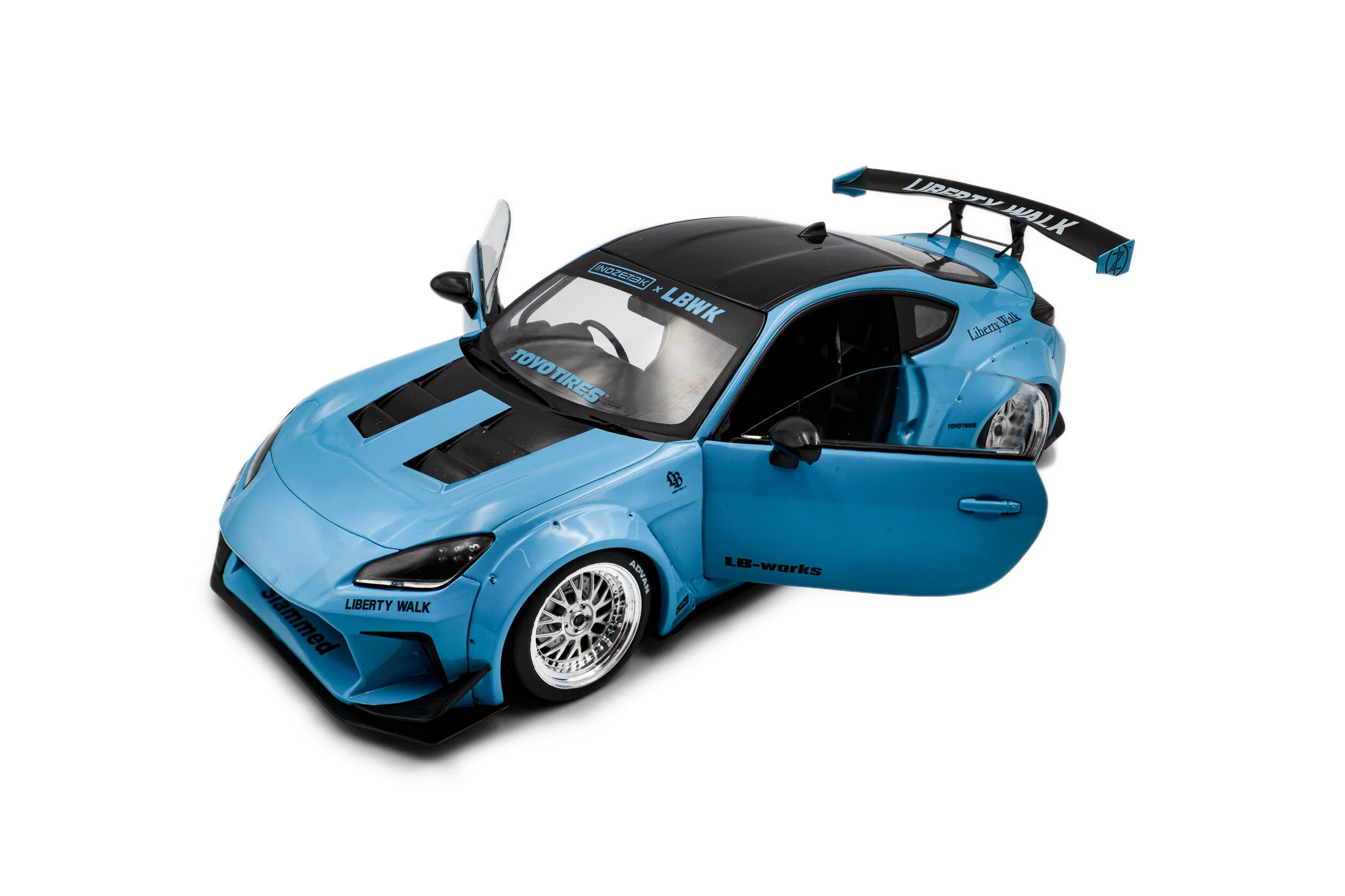 Solido 2024 Toyota GR86 LBWK Body Kit Baby Blue 1:18 - Image 7