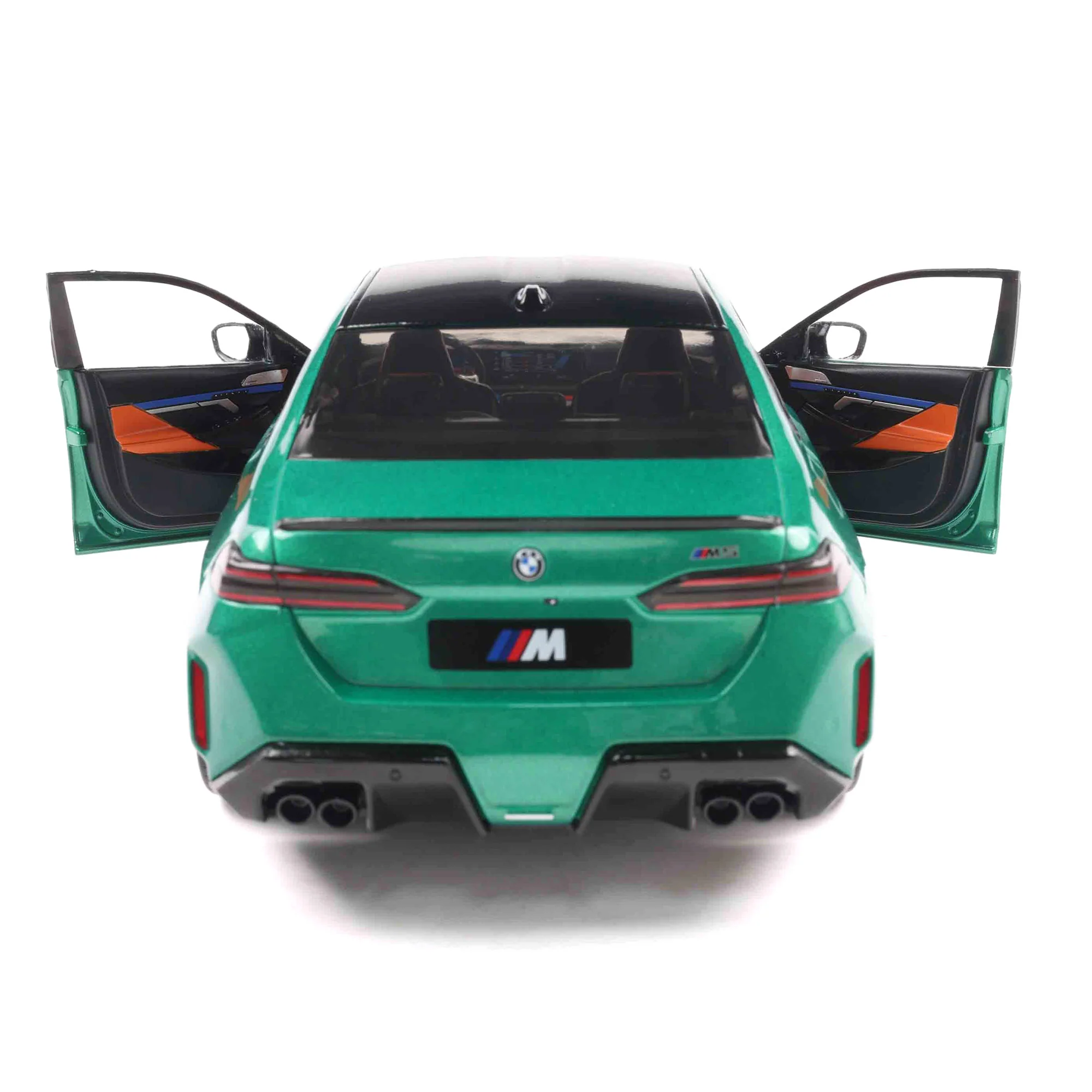 Solido 2025 BMW M5 (G90) Isle of Man Green Metallic 1:18 - Image 12