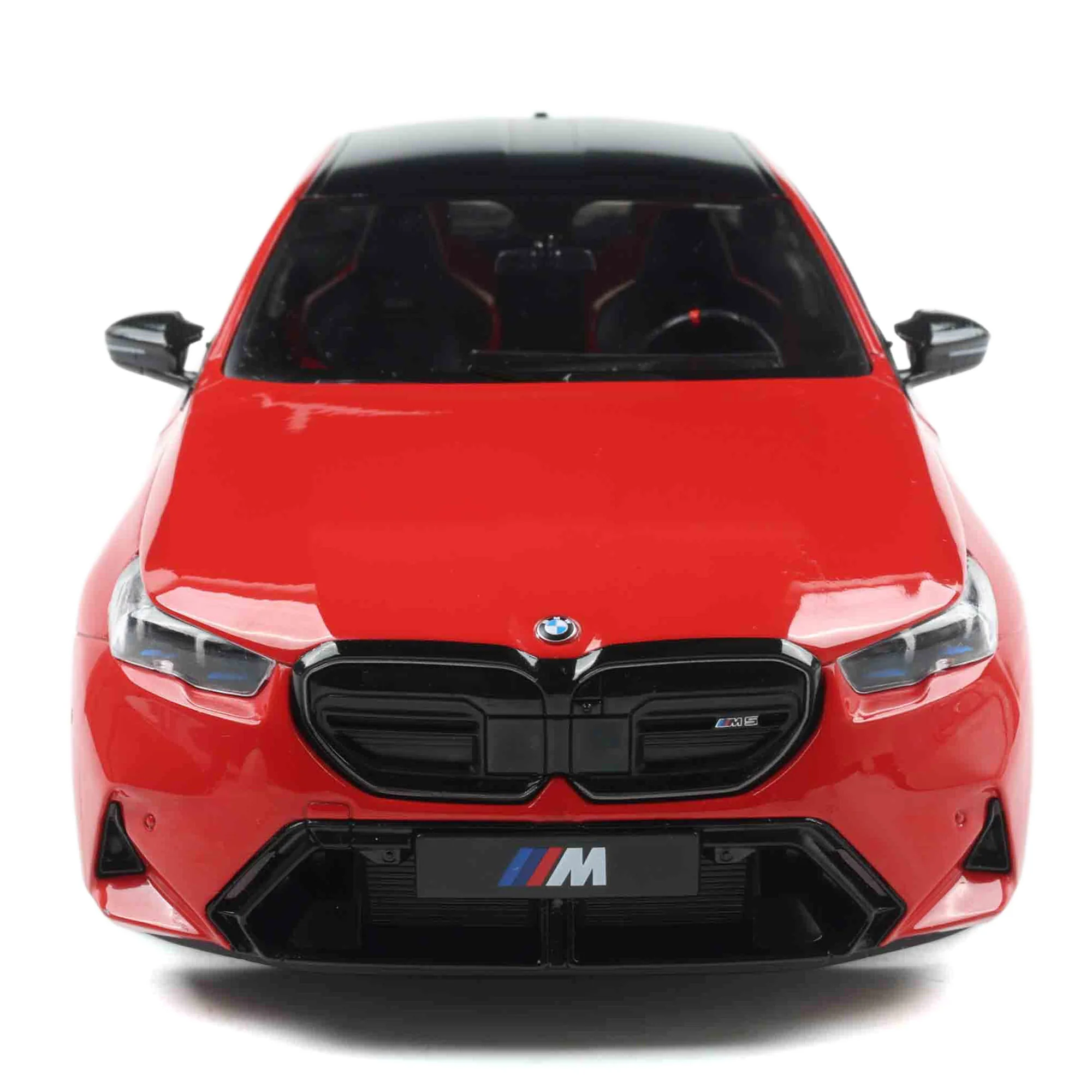 Solido 2025 BMW M5 (G90) Fire Red 1:18 - Image 5