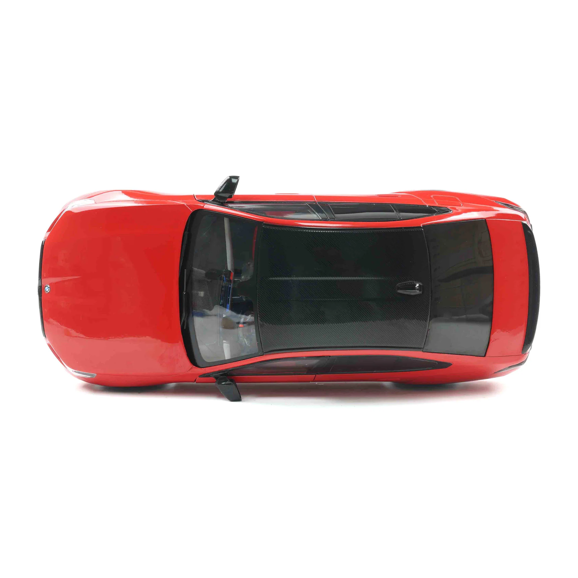 Solido 2025 BMW M5 (G90) Fire Red 1:18 - Image 9
