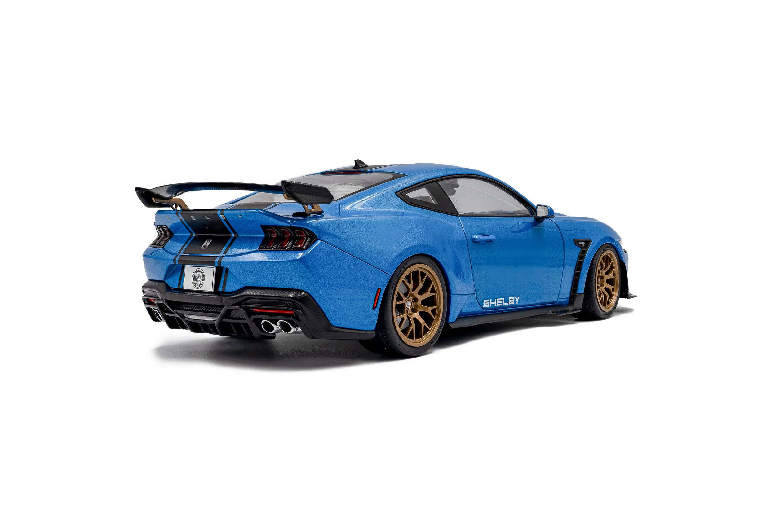 Solido 2025 Ford Shelby Mustang Super Snake Grabber Blue w/ Black Stripes 1:18 - Image 2