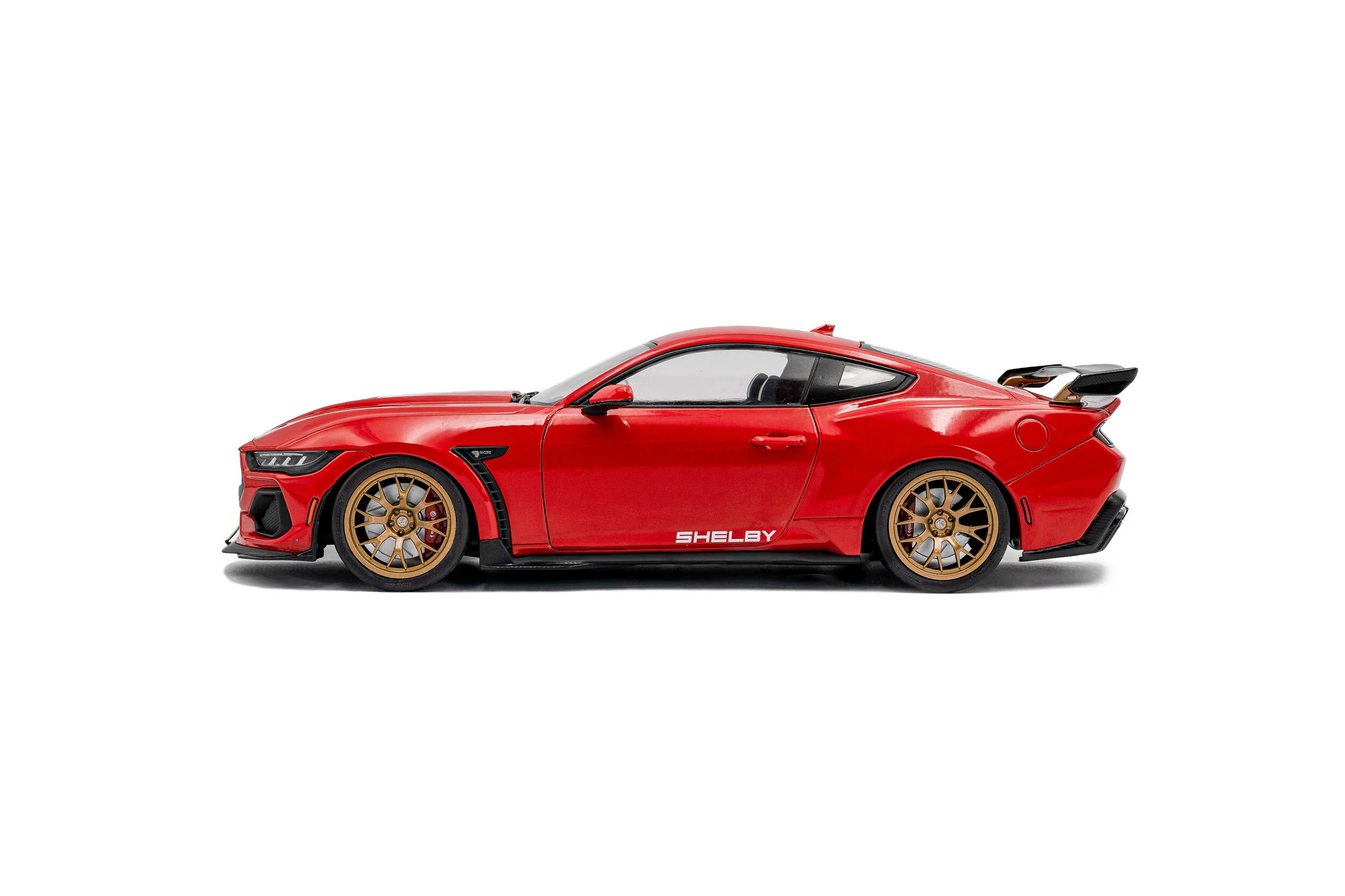 Solido 2025 Ford Shelby Mustang Super Snake Red w/ White Stripes 1:18 - Image 3