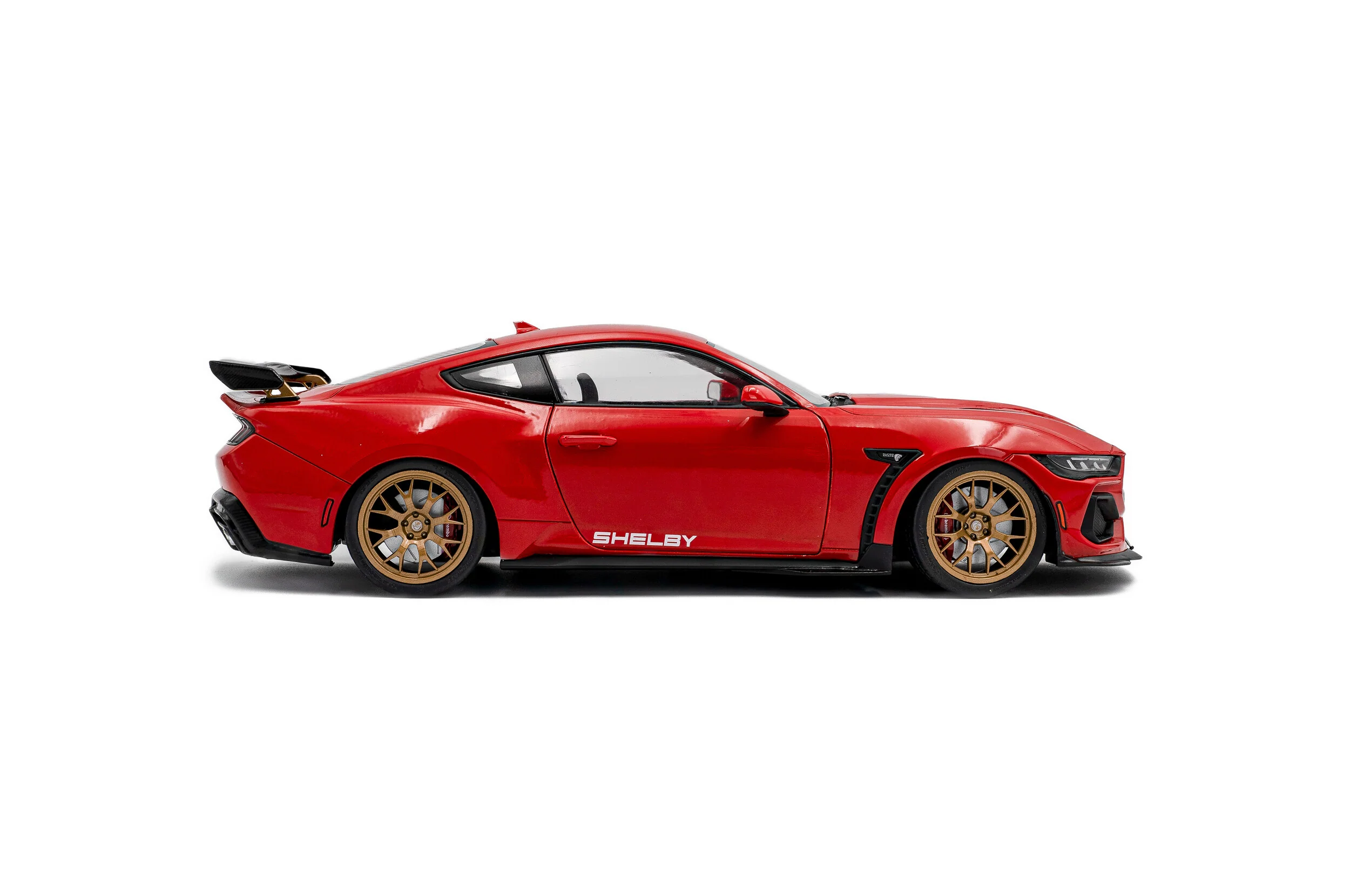 Solido 2025 Ford Shelby Mustang Super Snake Red w/ White Stripes 1:18 - Image 5