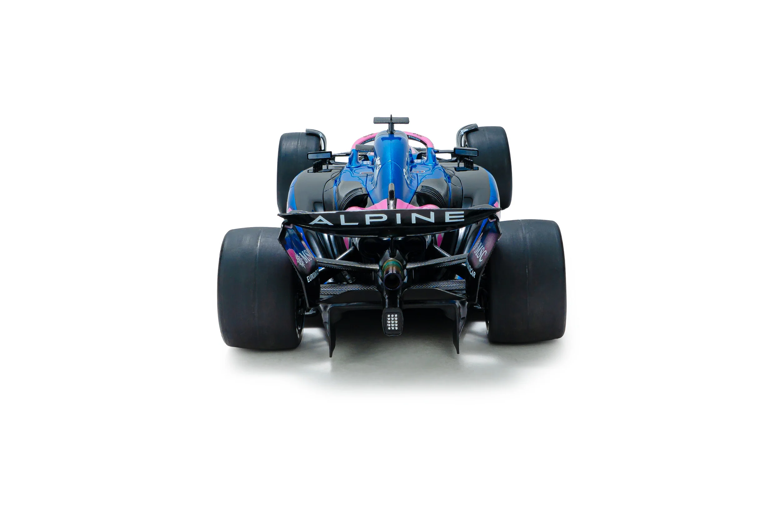 Solido Alpine F1 Team A525 #10 Gasly Bahrain GP 2025 Pink 1:18 - Image 3