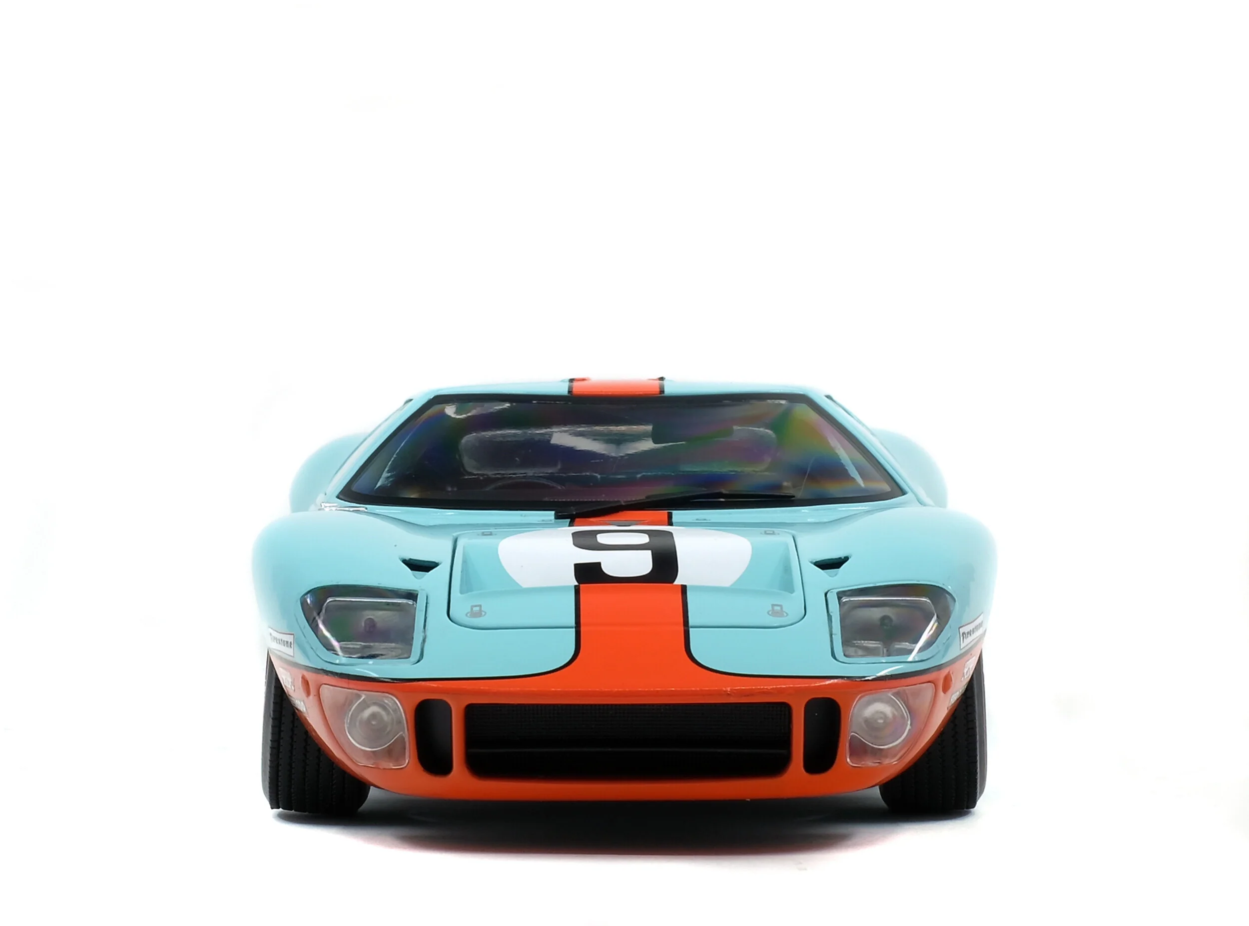 Solido Ford GT40 Mk1 No 9 1968 Le Mans Winner Gulf Blue 1:18 - Image 6